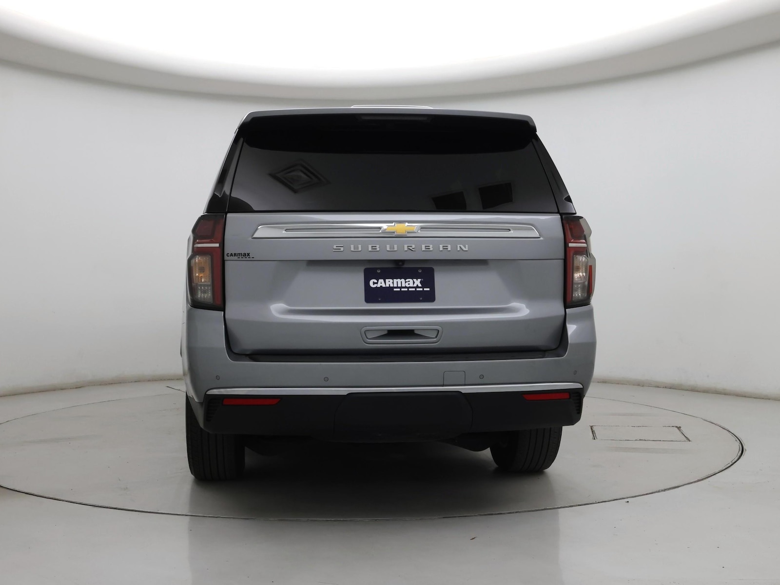 2024 Chevrolet Suburban LS - Photo 7