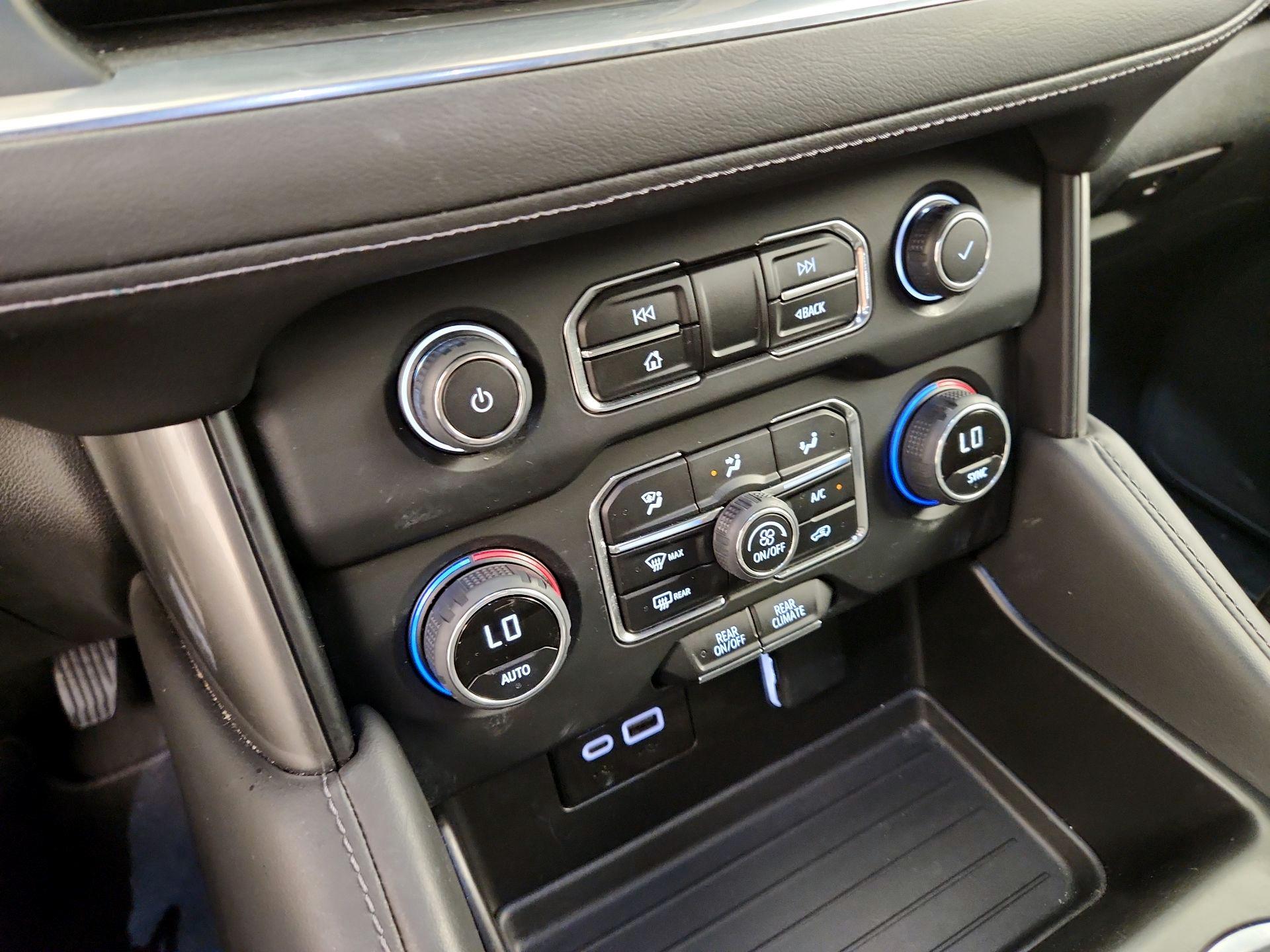 Thumbnail: 2024 Chevrolet Suburban - 16