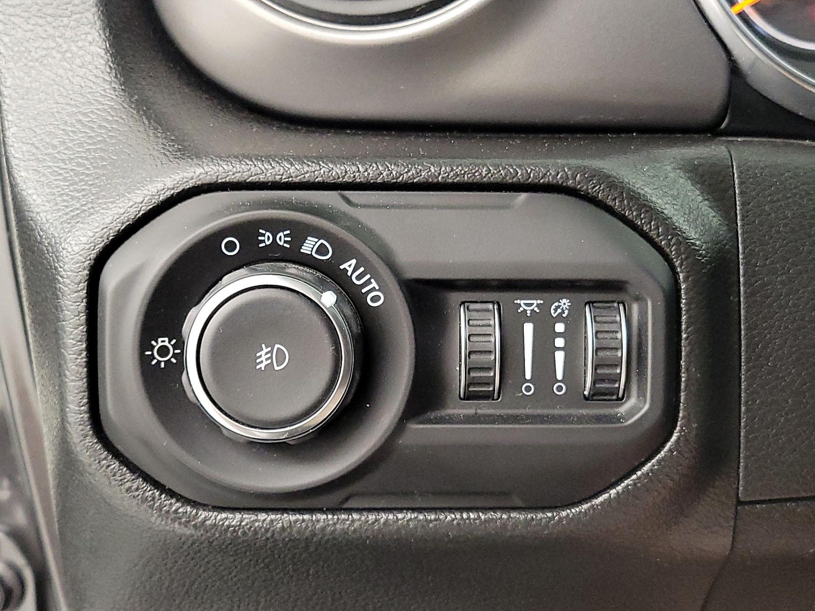 2022 Jeep Wrangler Unlimited Willys - Photo 14