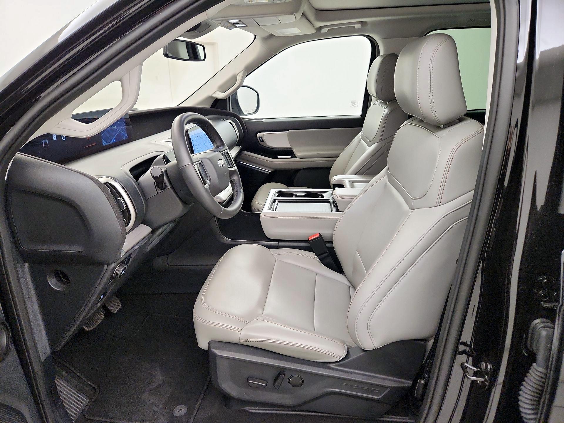 Thumbnail: 2025 Ford Expedition - 11