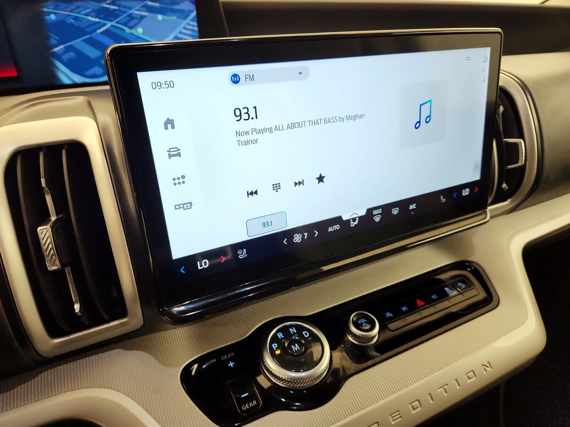 Thumbnail: 2025 Ford Expedition - 16