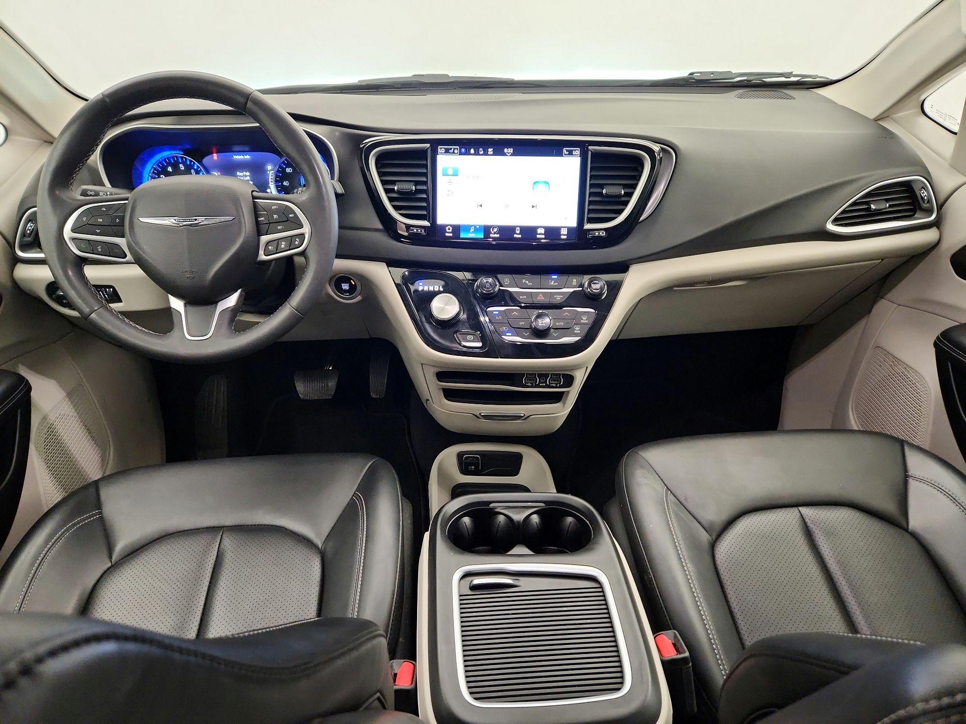 Thumbnail: 2024 Chrysler Pacifica - 9