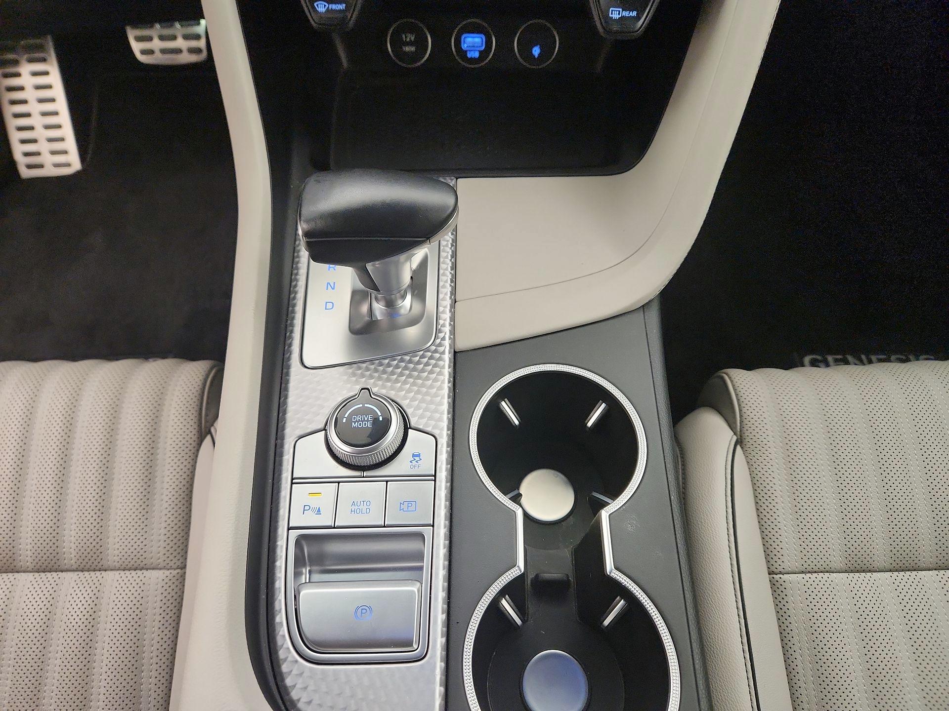 Thumbnail: 2023 Genesis G70 - 18