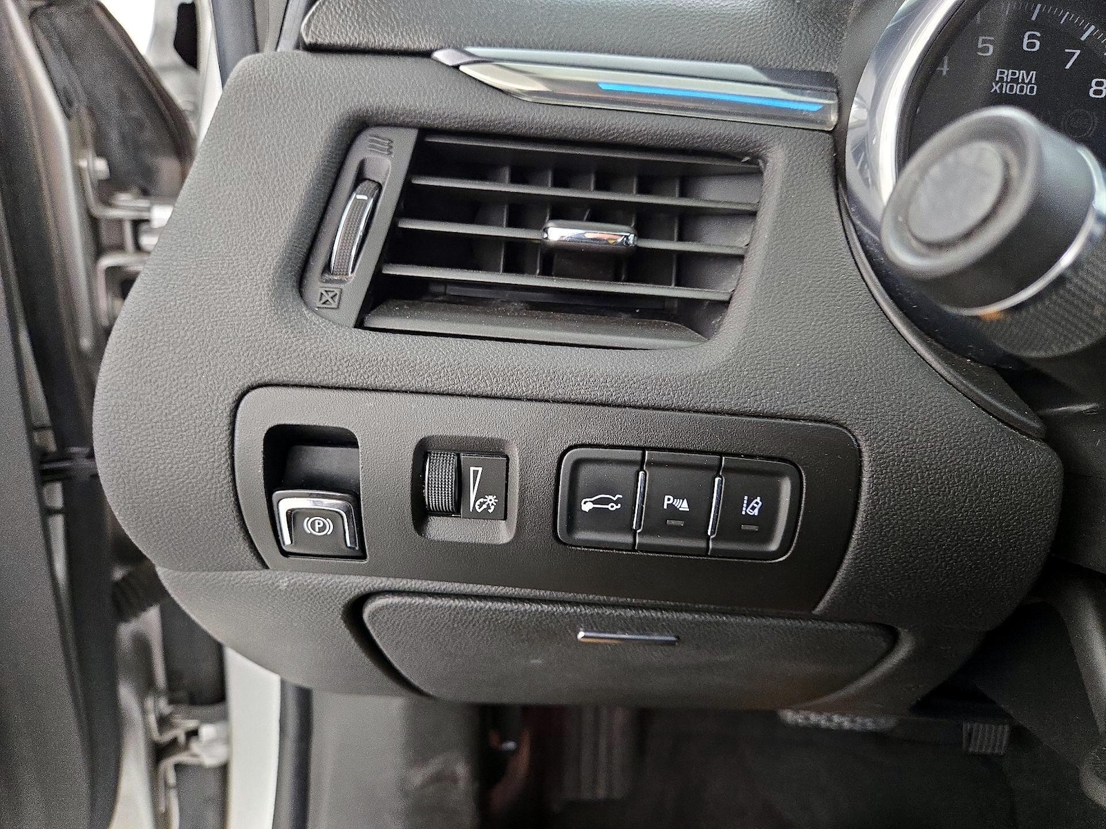2016 Chevrolet Impala 2LZ - Photo 14