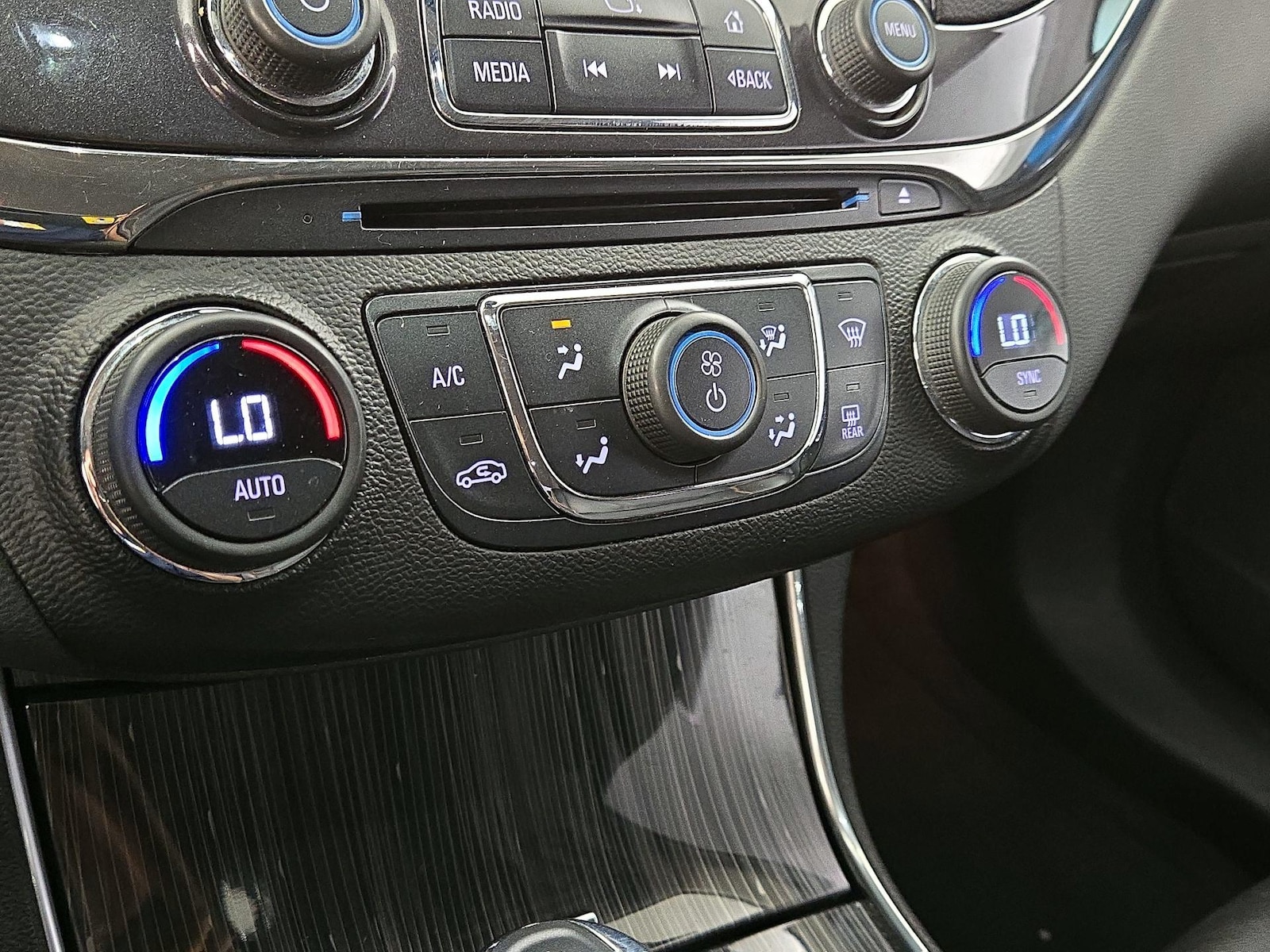 2016 Chevrolet Impala 2LZ - Photo 17