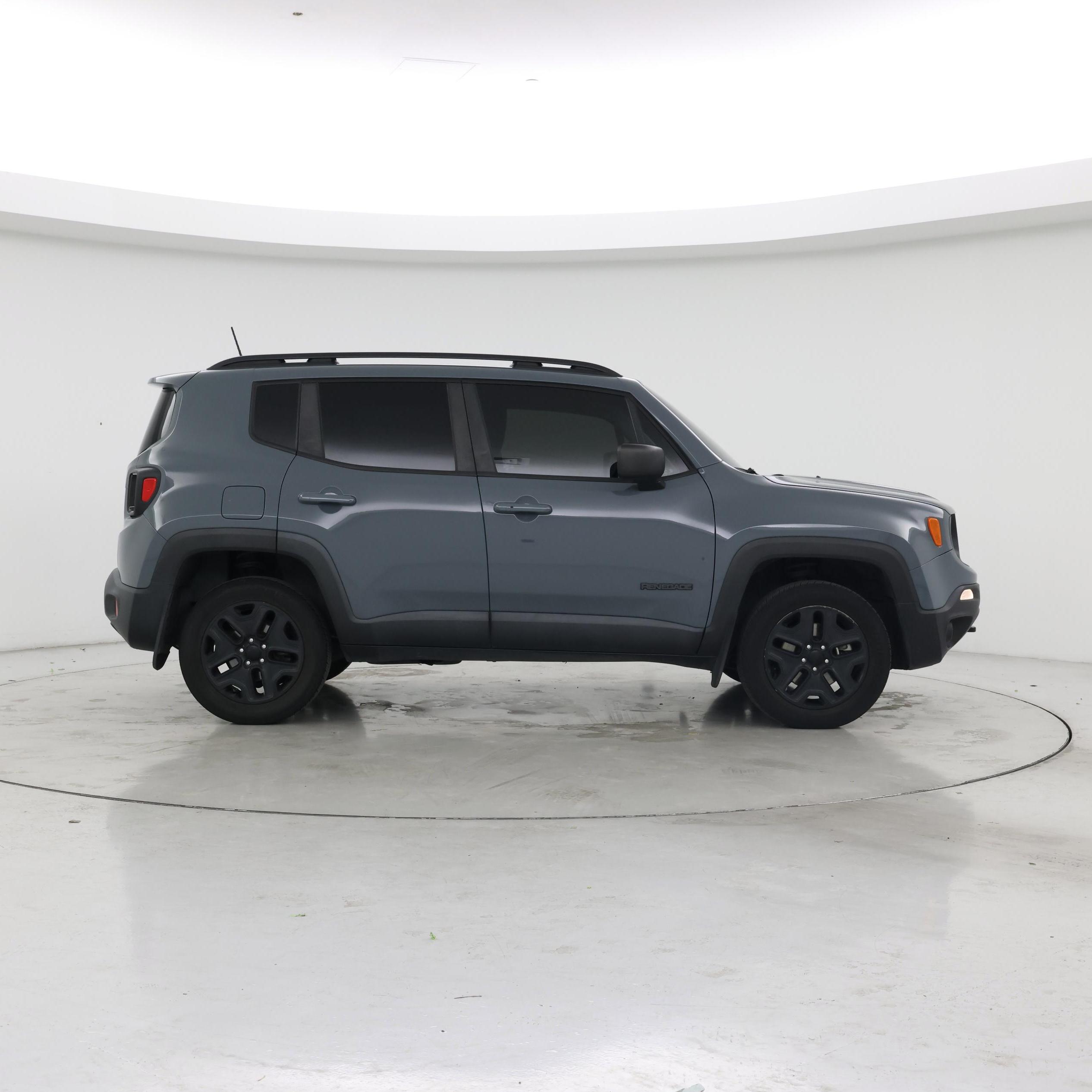 Thumbnail: 2018 Jeep Renegade - 7