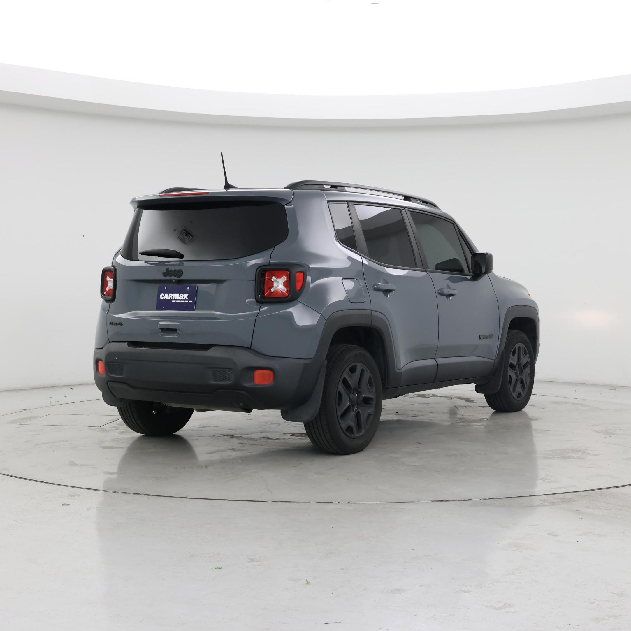 Thumbnail: 2018 Jeep Renegade - 8