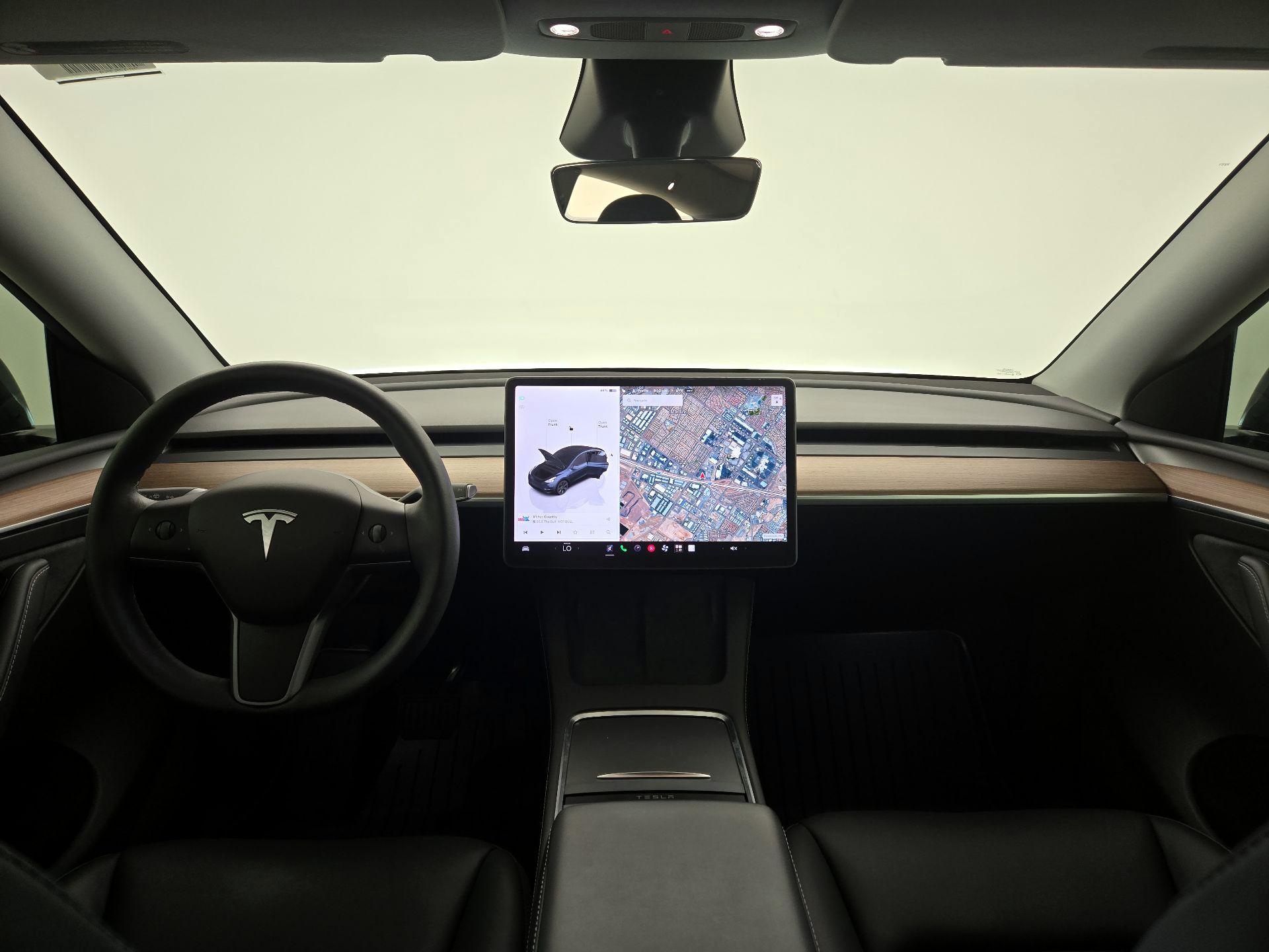 Thumbnail: 2025 Tesla Model Y - 9