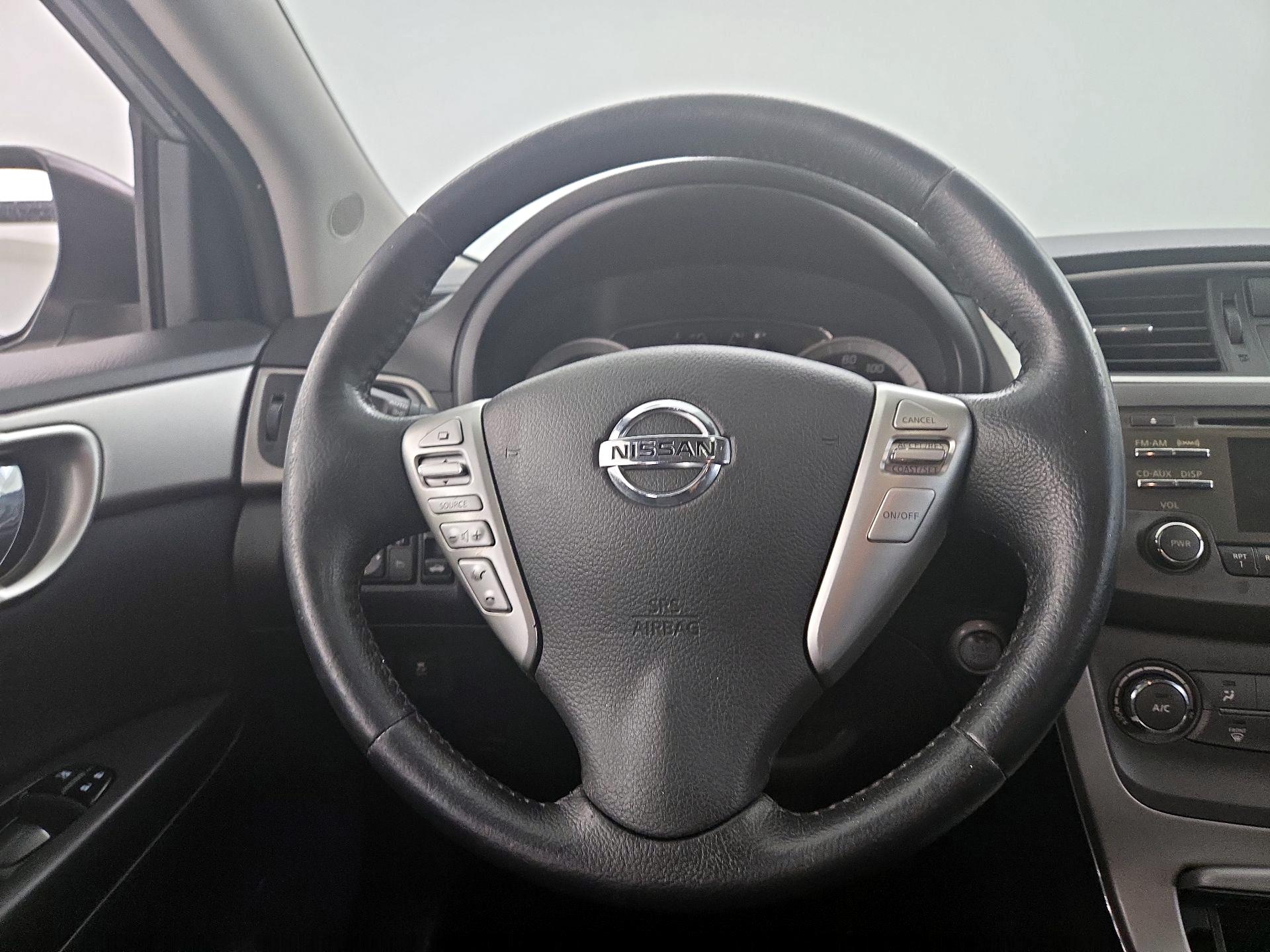 Thumbnail: 2014 Nissan Sentra - 10
