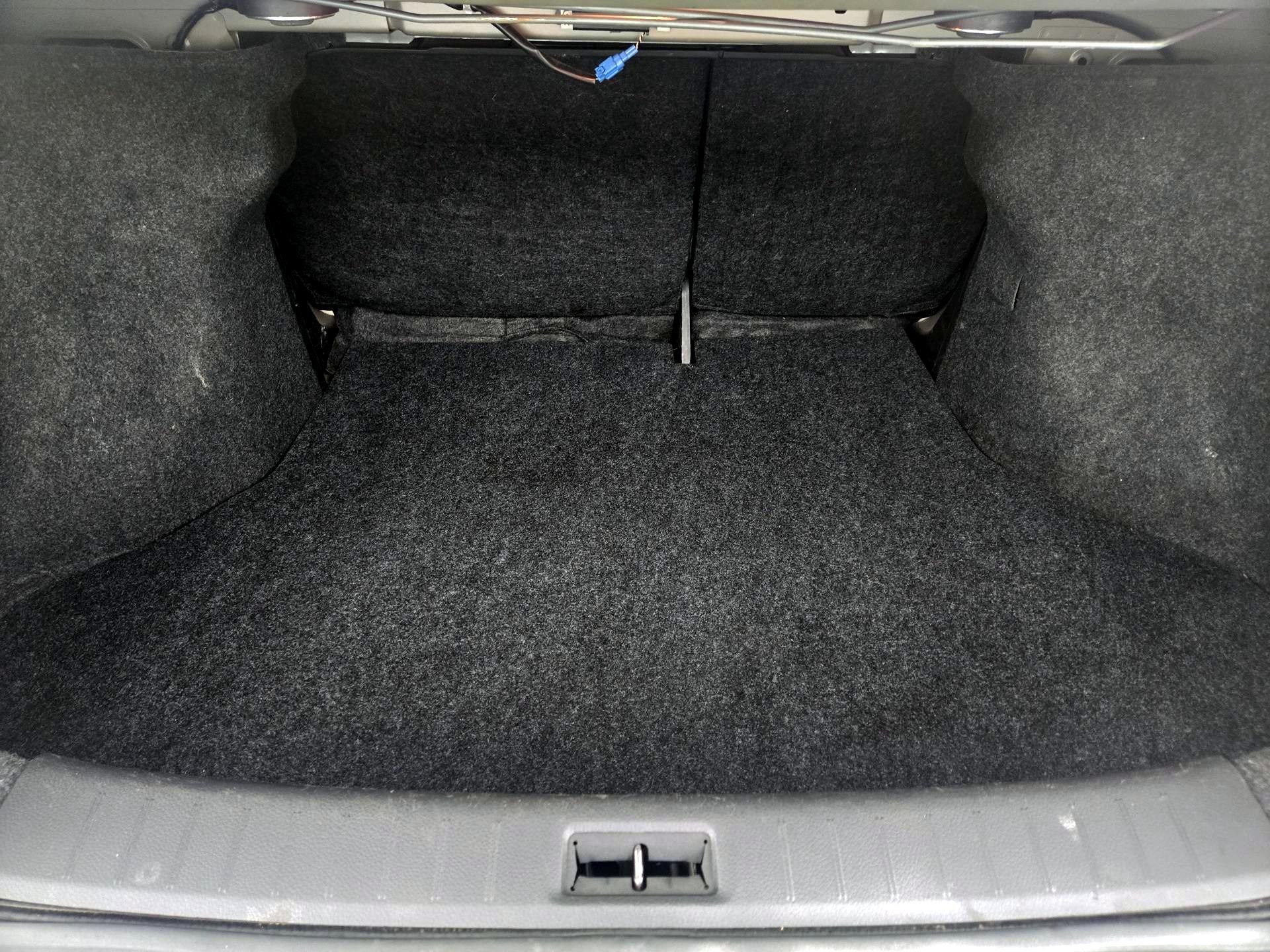 Thumbnail: 2014 Nissan Sentra - 19