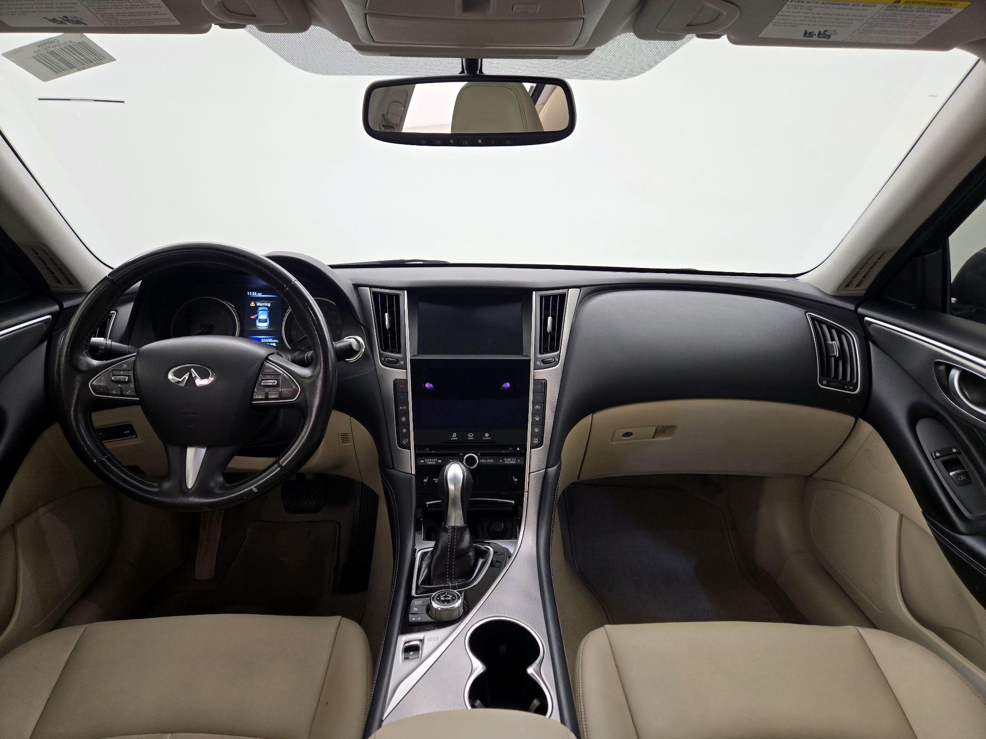 Thumbnail: 2015 INFINITI Q50 - 9