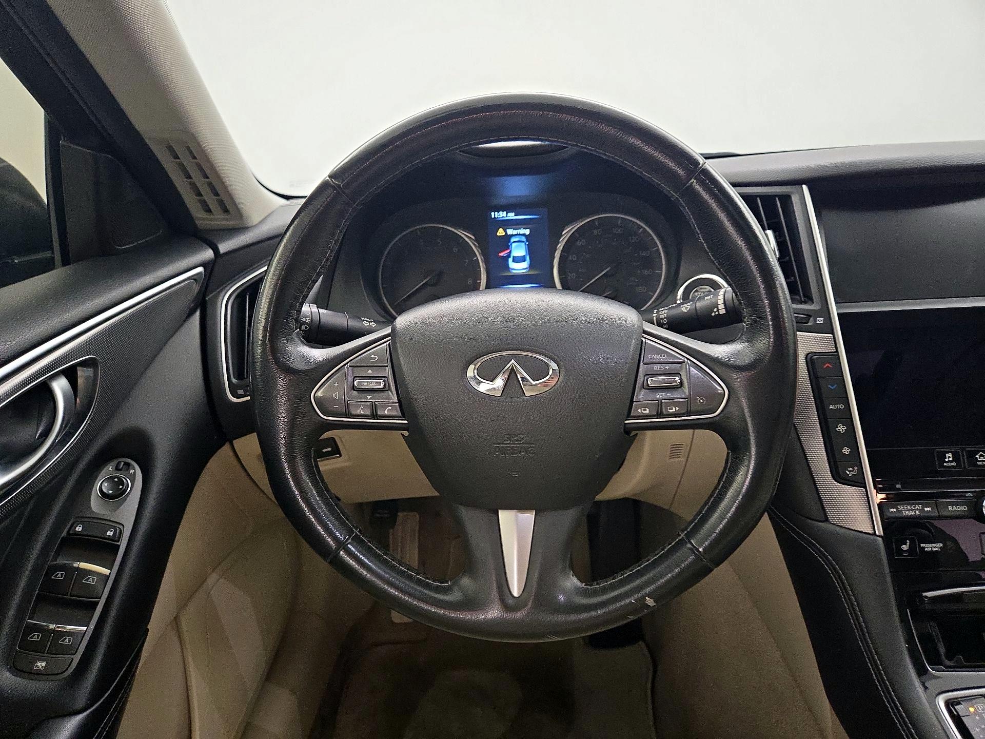 Thumbnail: 2015 INFINITI Q50 - 10