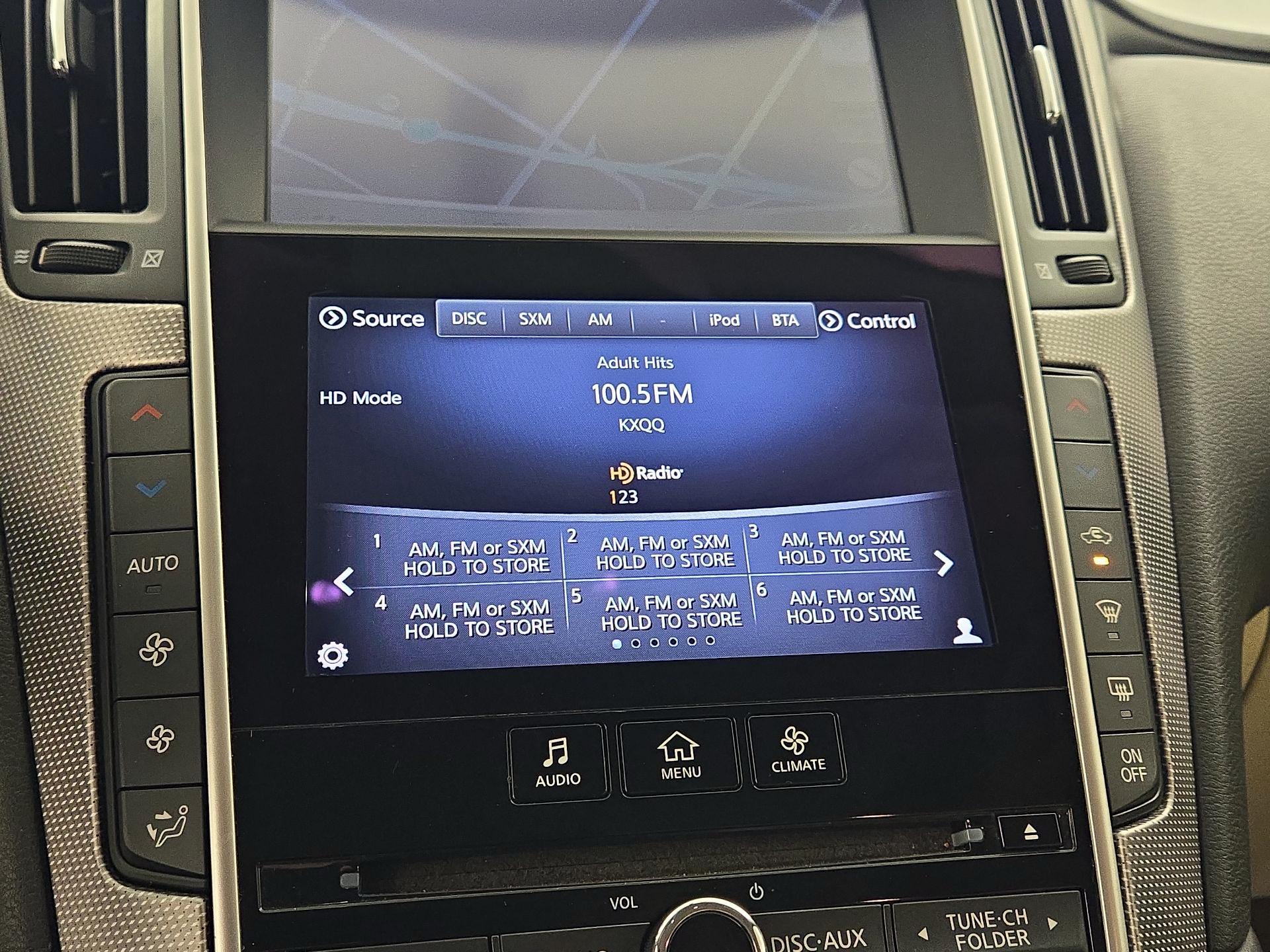 Thumbnail: 2015 INFINITI Q50 - 16