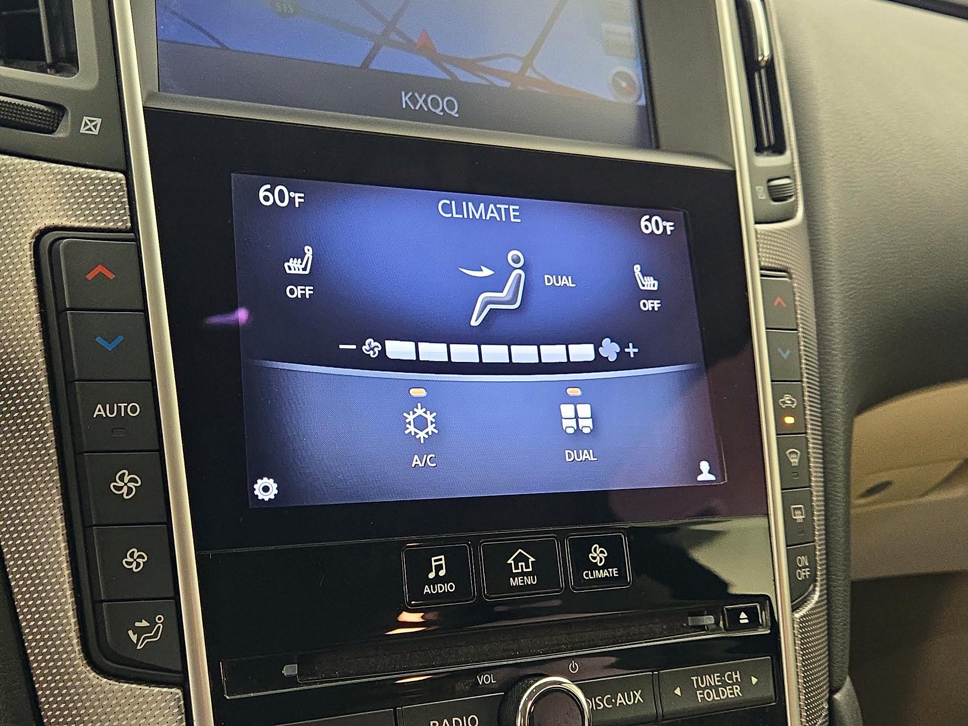 Thumbnail: 2015 INFINITI Q50 - 17