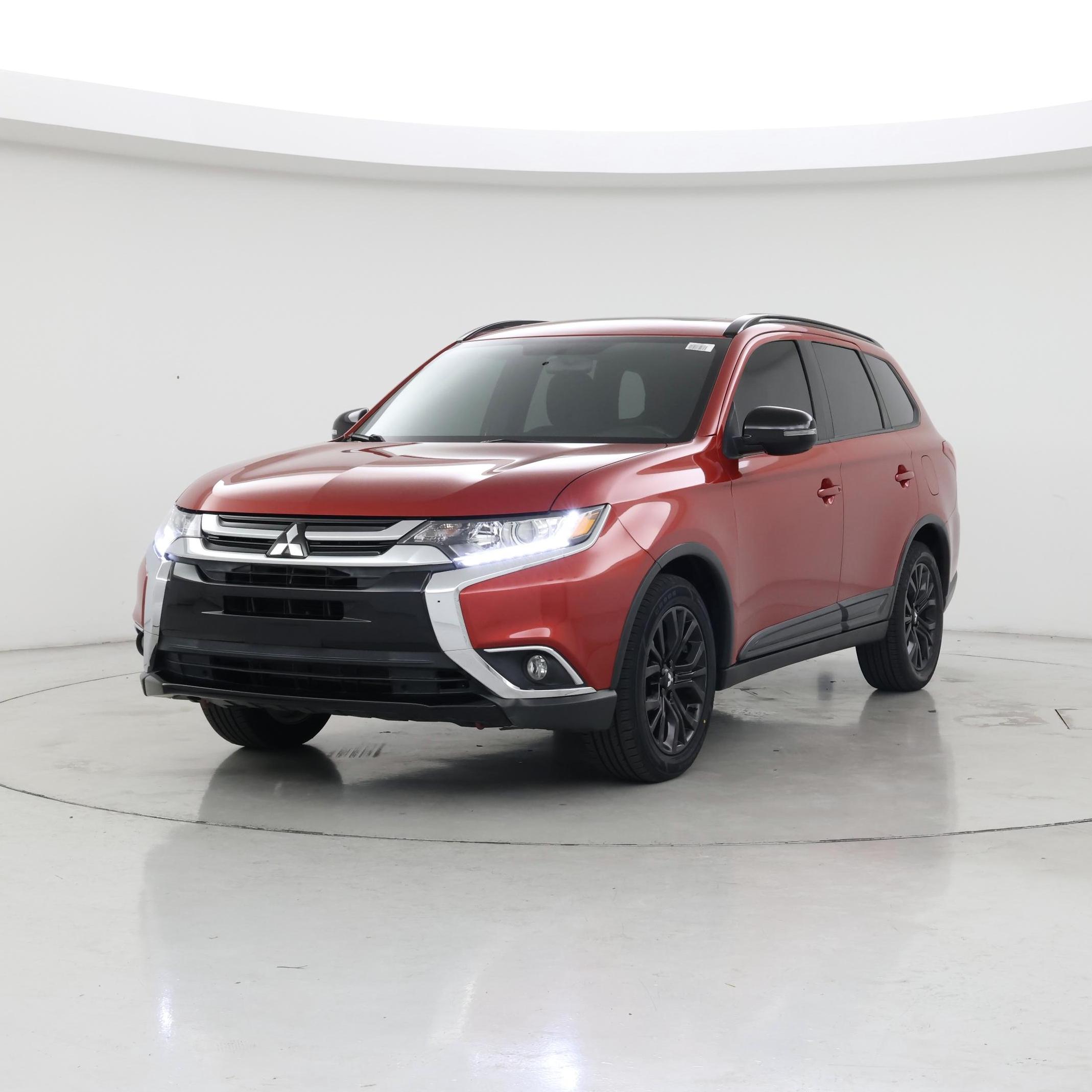 Thumbnail: 2018 Mitsubishi Outlander - 4