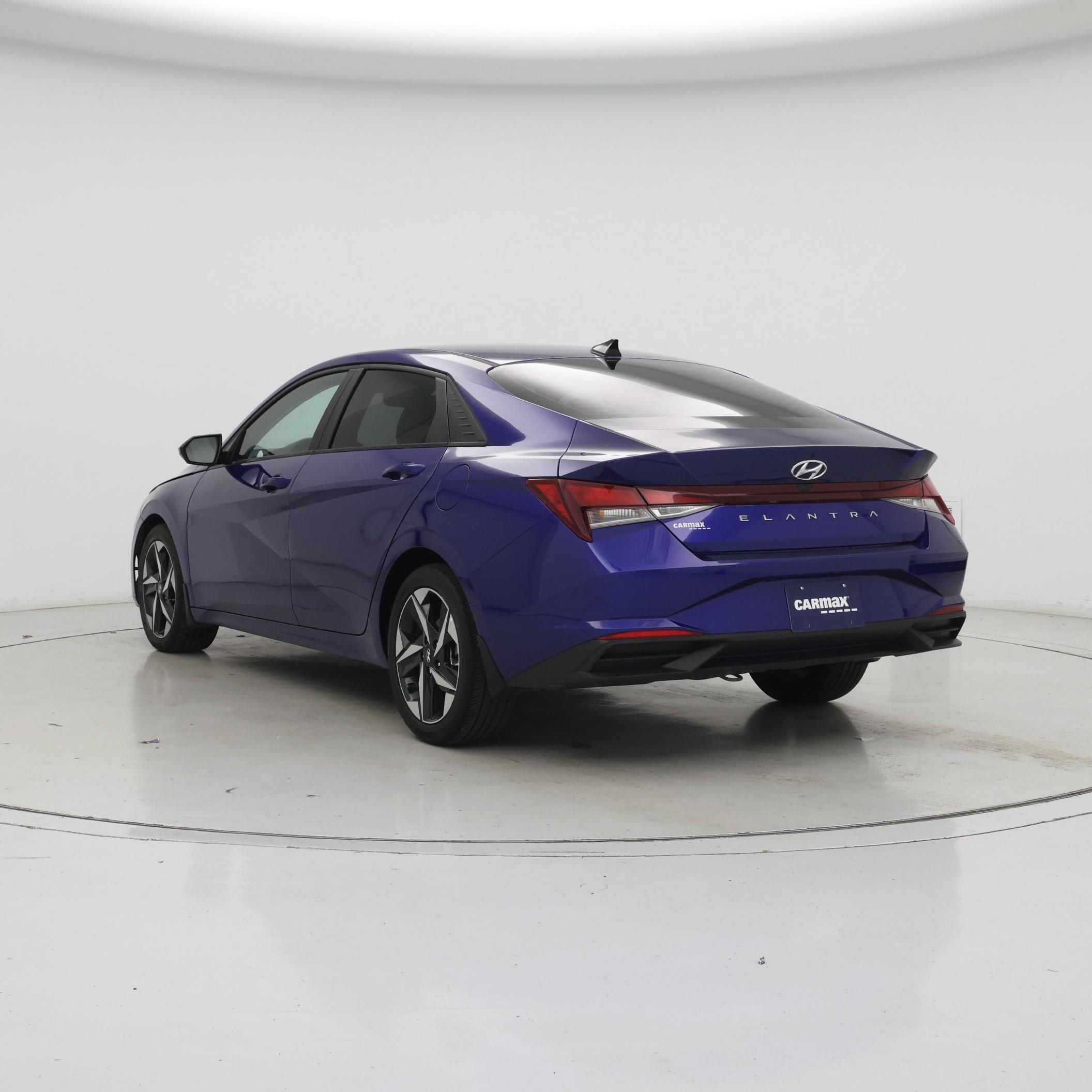 Thumbnail: 2023 Hyundai Elantra - 2