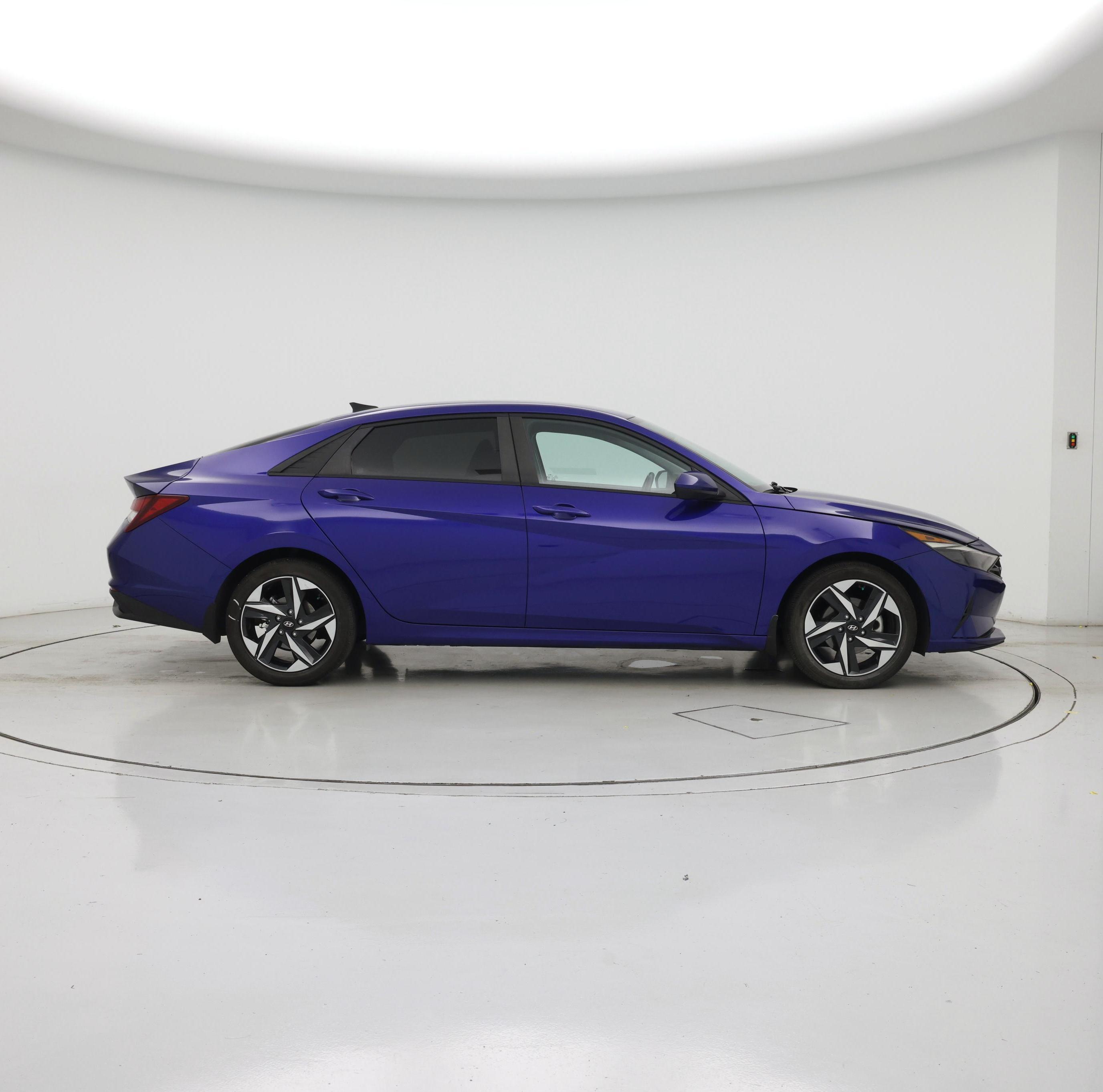 Thumbnail: 2023 Hyundai Elantra - 7