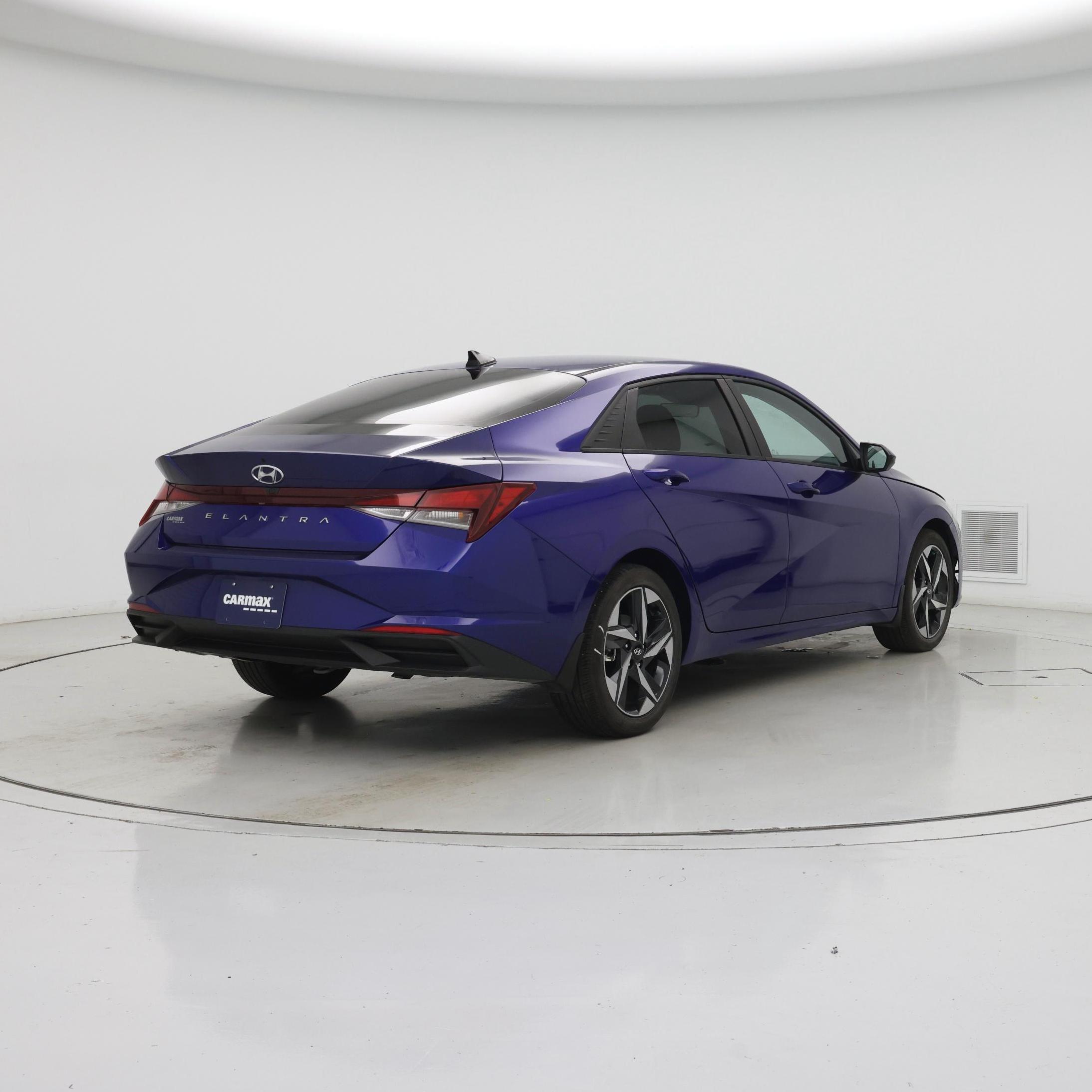 Thumbnail: 2023 Hyundai Elantra - 8