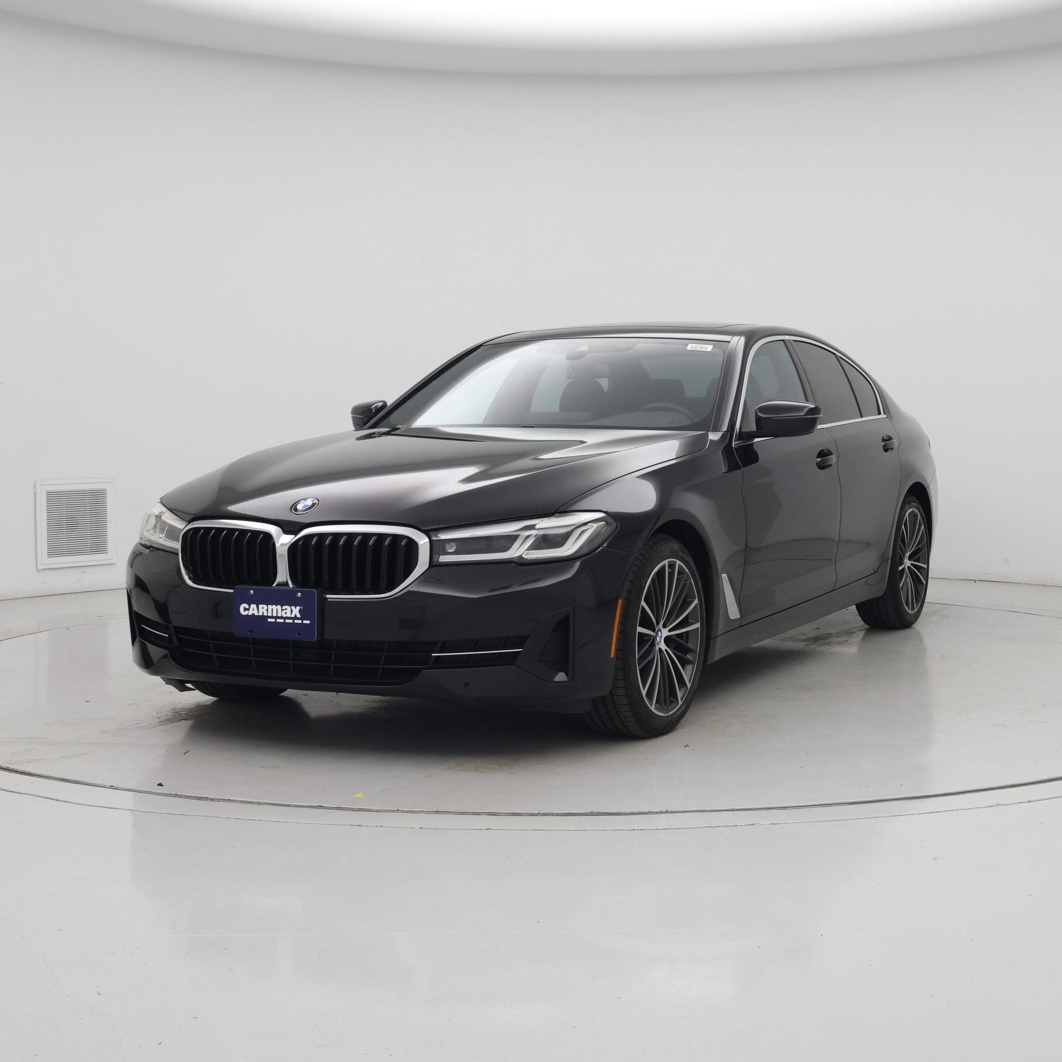 Thumbnail: 2023 BMW 5 Series - 4