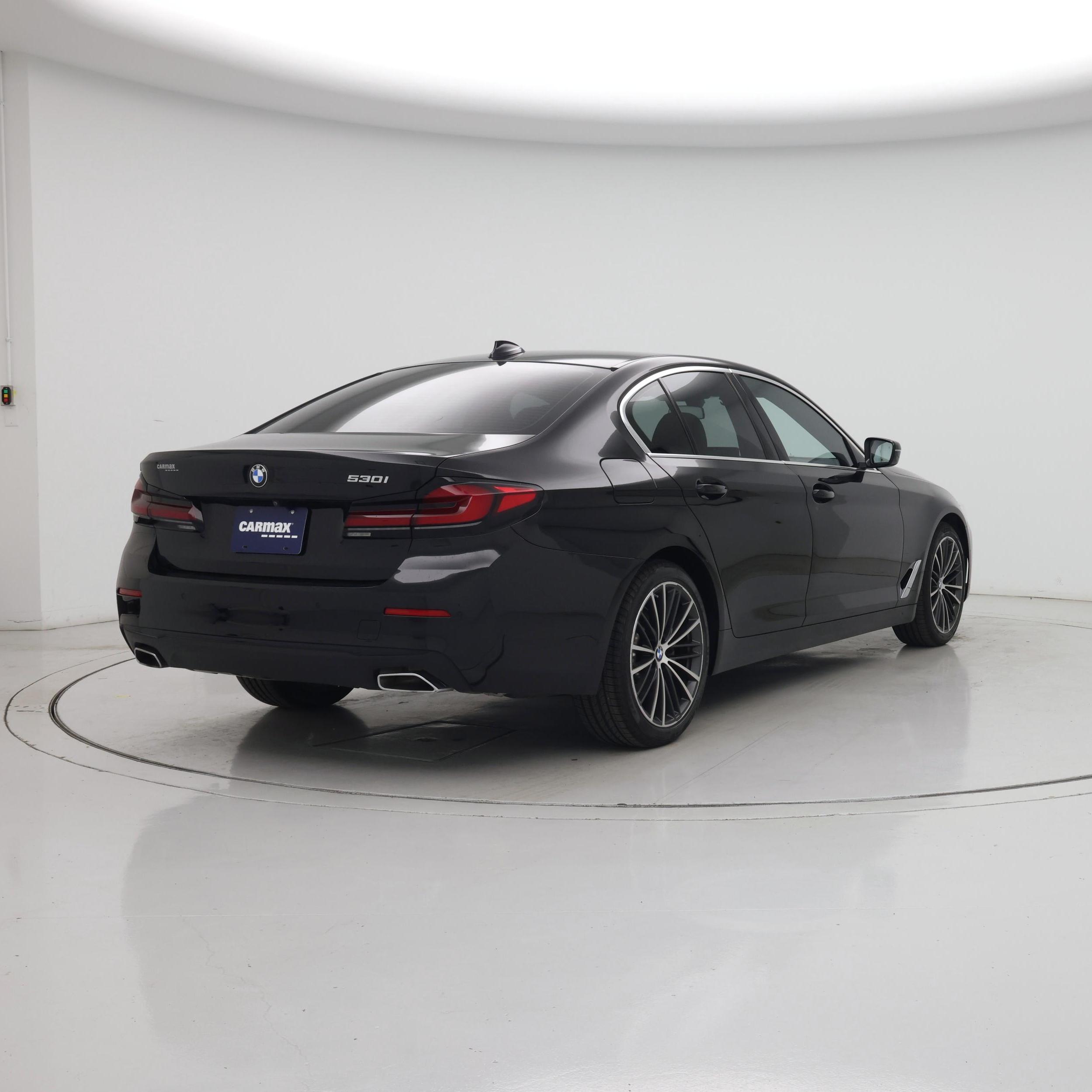 Thumbnail: 2023 BMW 5 Series - 8