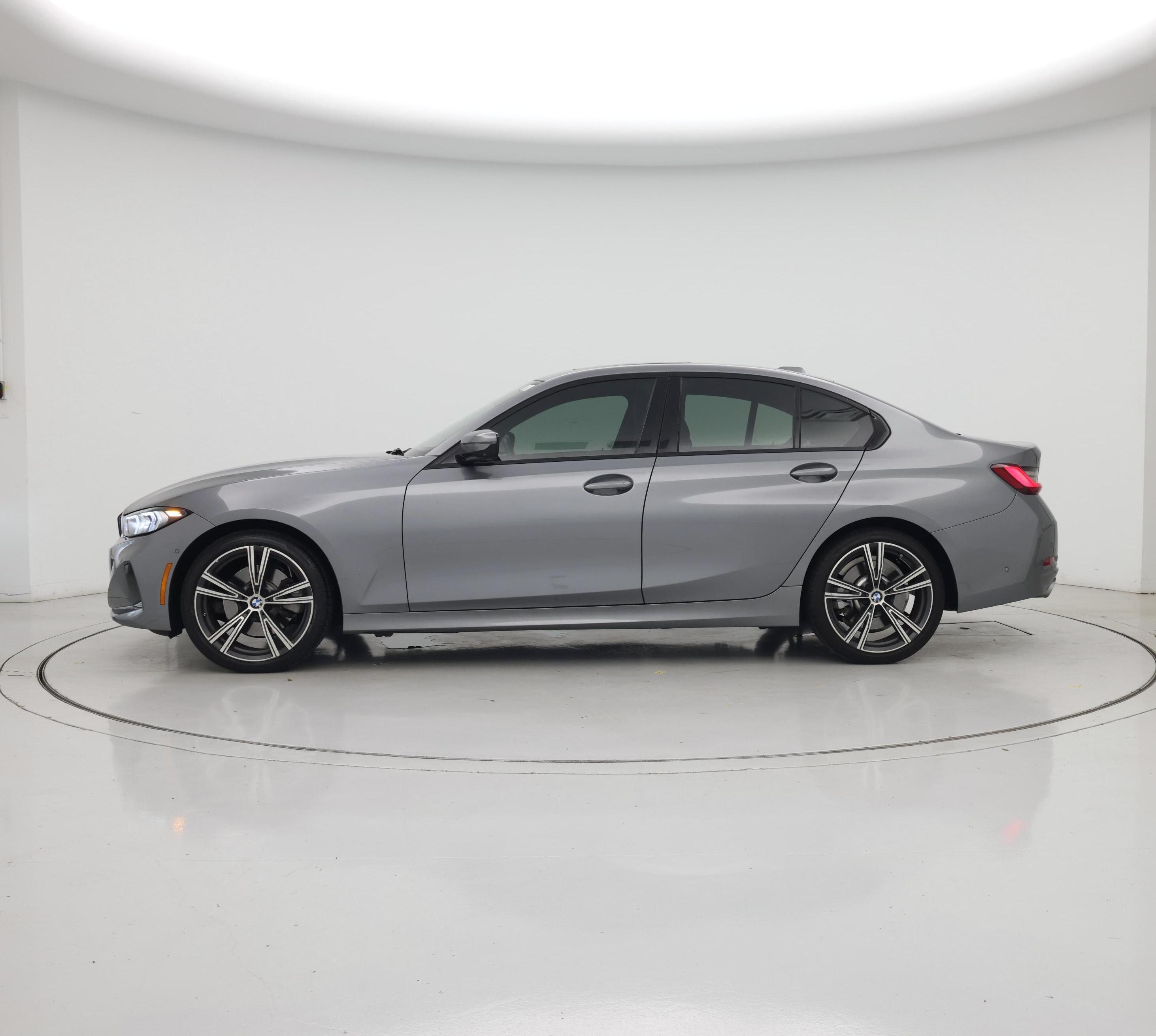 Thumbnail: 2023 BMW 3 Series - 3