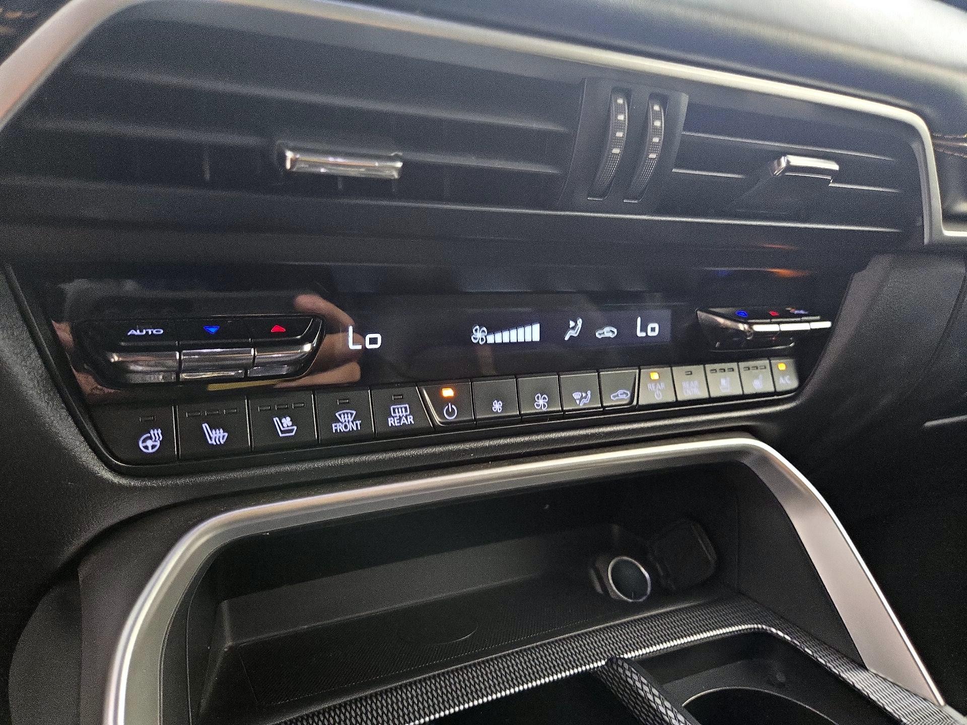 Thumbnail: 2025 Mazda CX-90 - 17