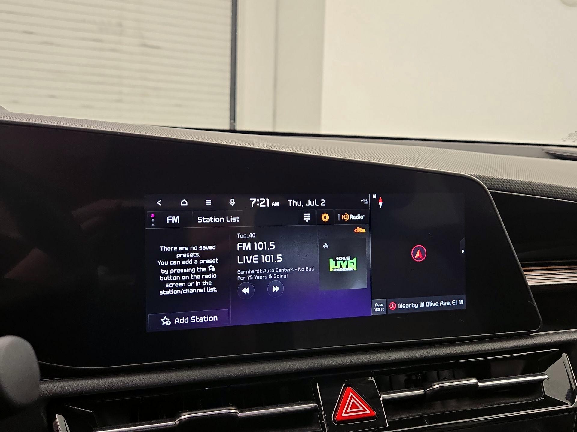 Thumbnail: 2023 Kia Niro - 16
