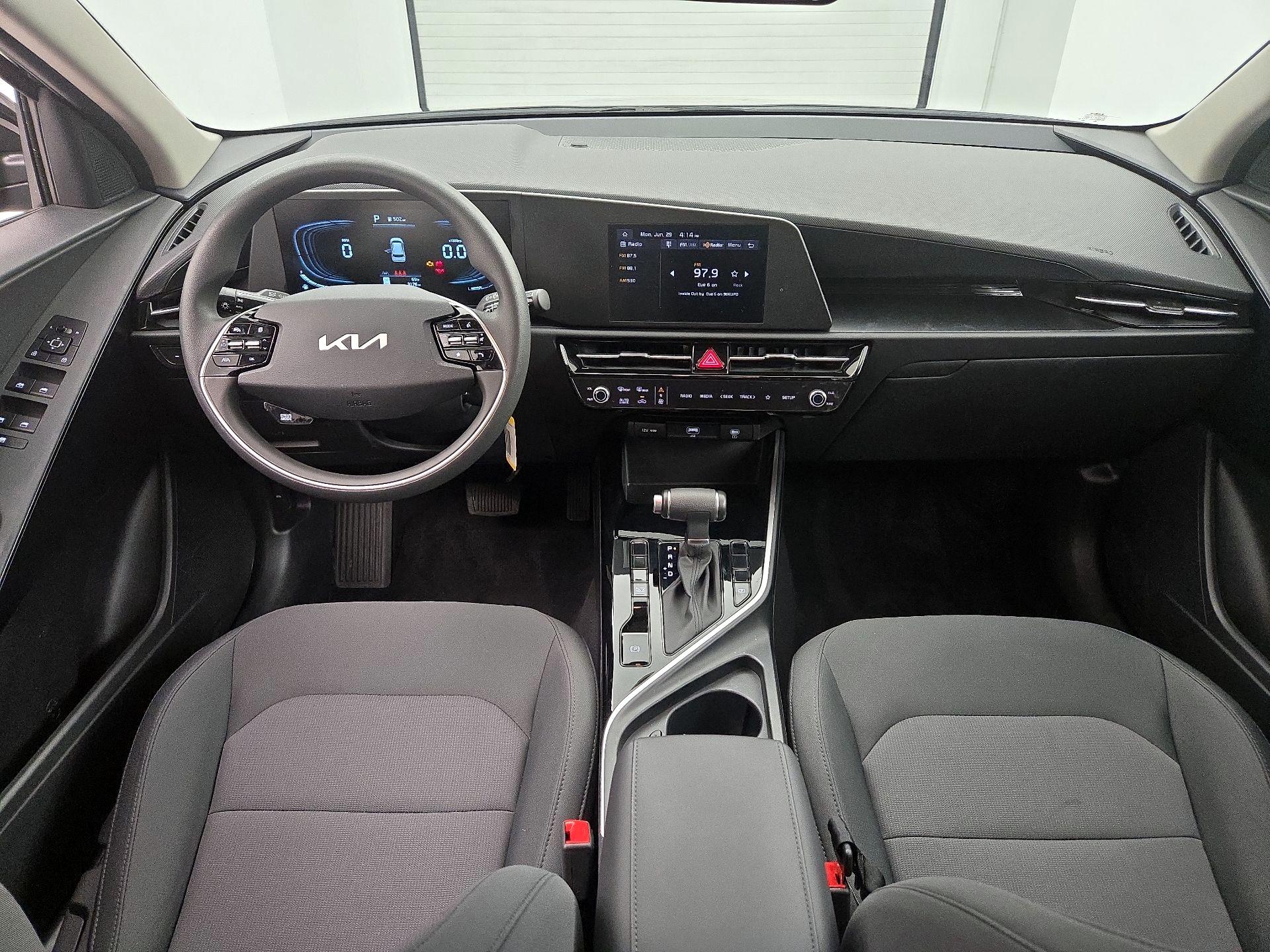Thumbnail: 2025 Kia Niro - 9