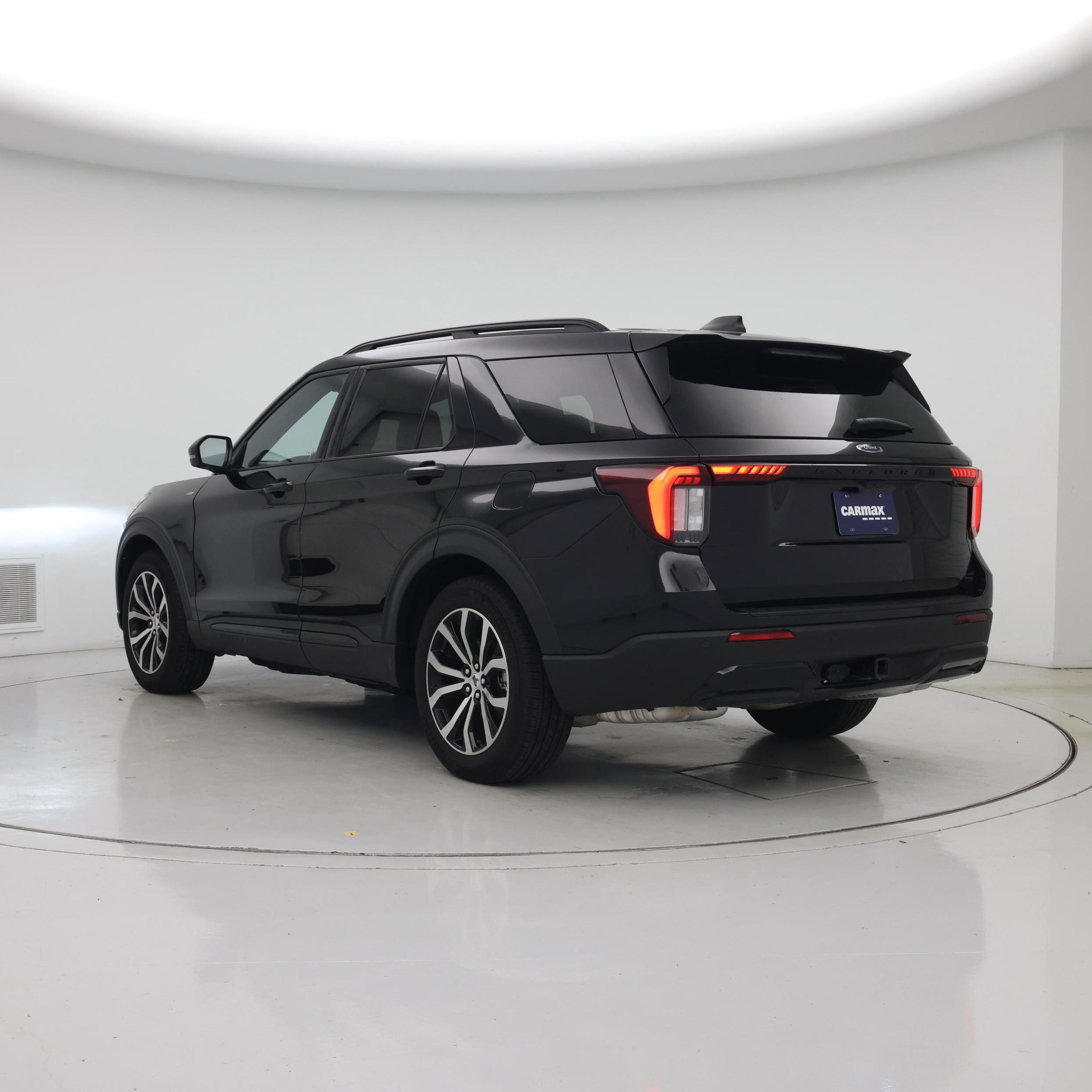 Thumbnail: 2025 Ford Explorer - 2