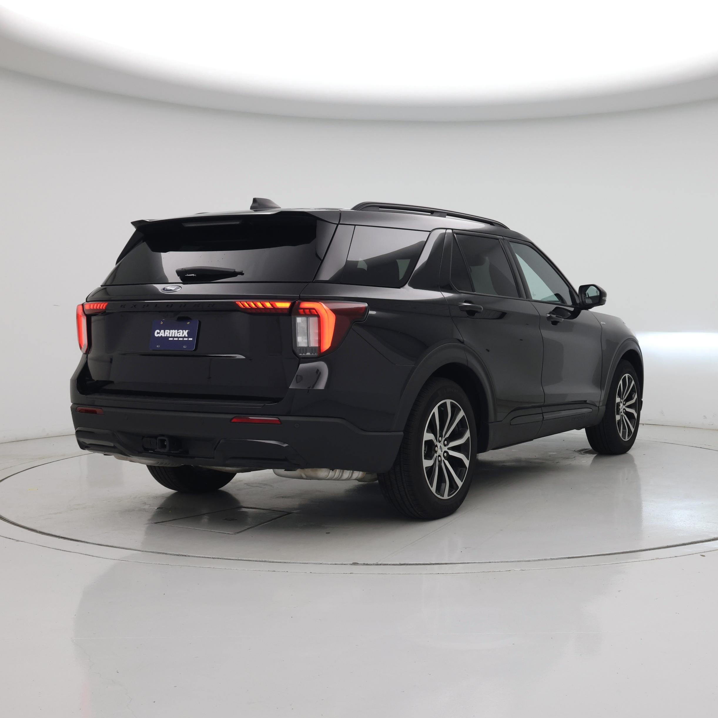 Thumbnail: 2025 Ford Explorer - 8