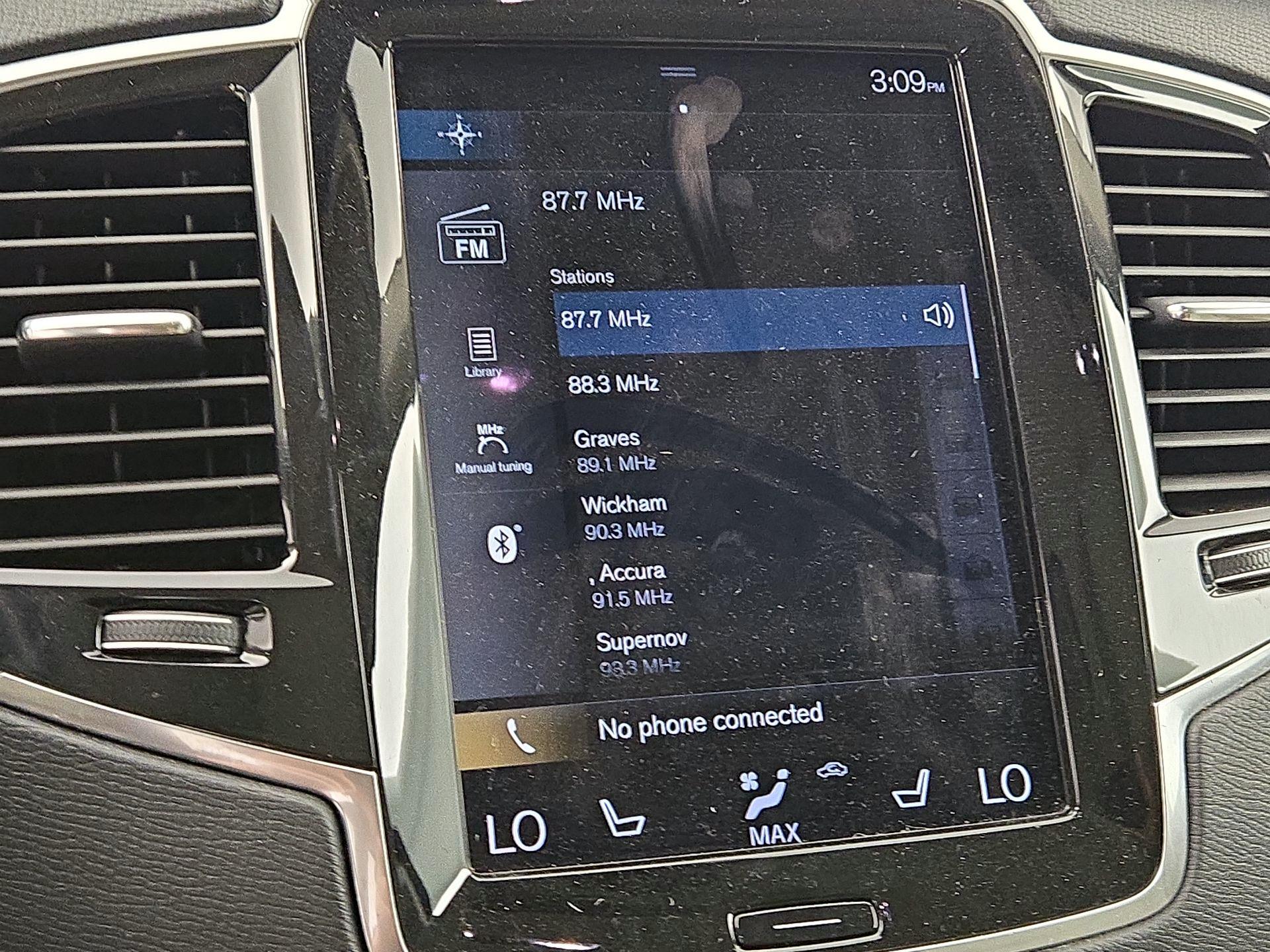 Thumbnail: 2021 Volvo XC90 - 16