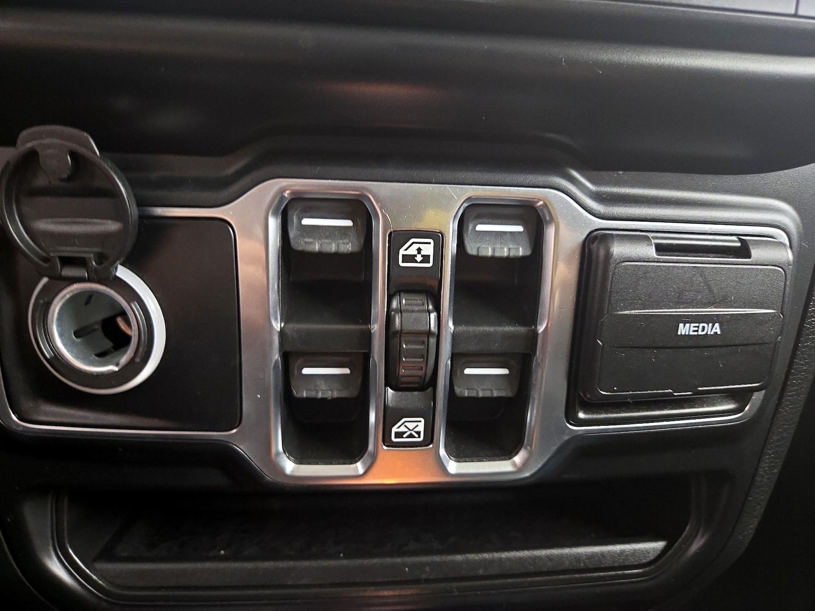 2021 Jeep Wrangler Unlimited 80TH - Photo 20