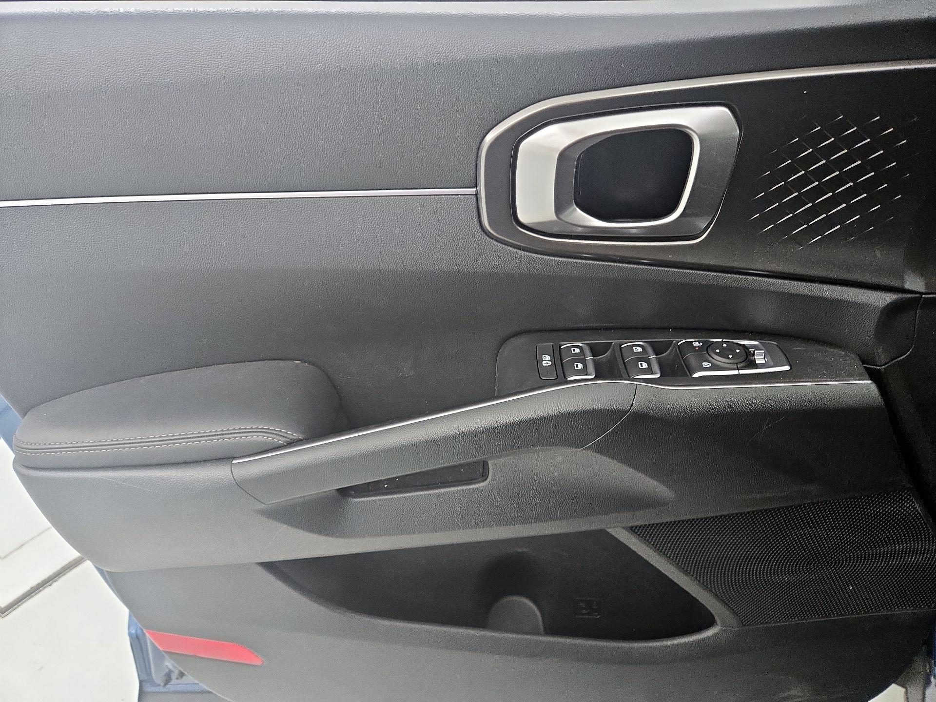 Thumbnail: 2025 Kia Sorento - 12