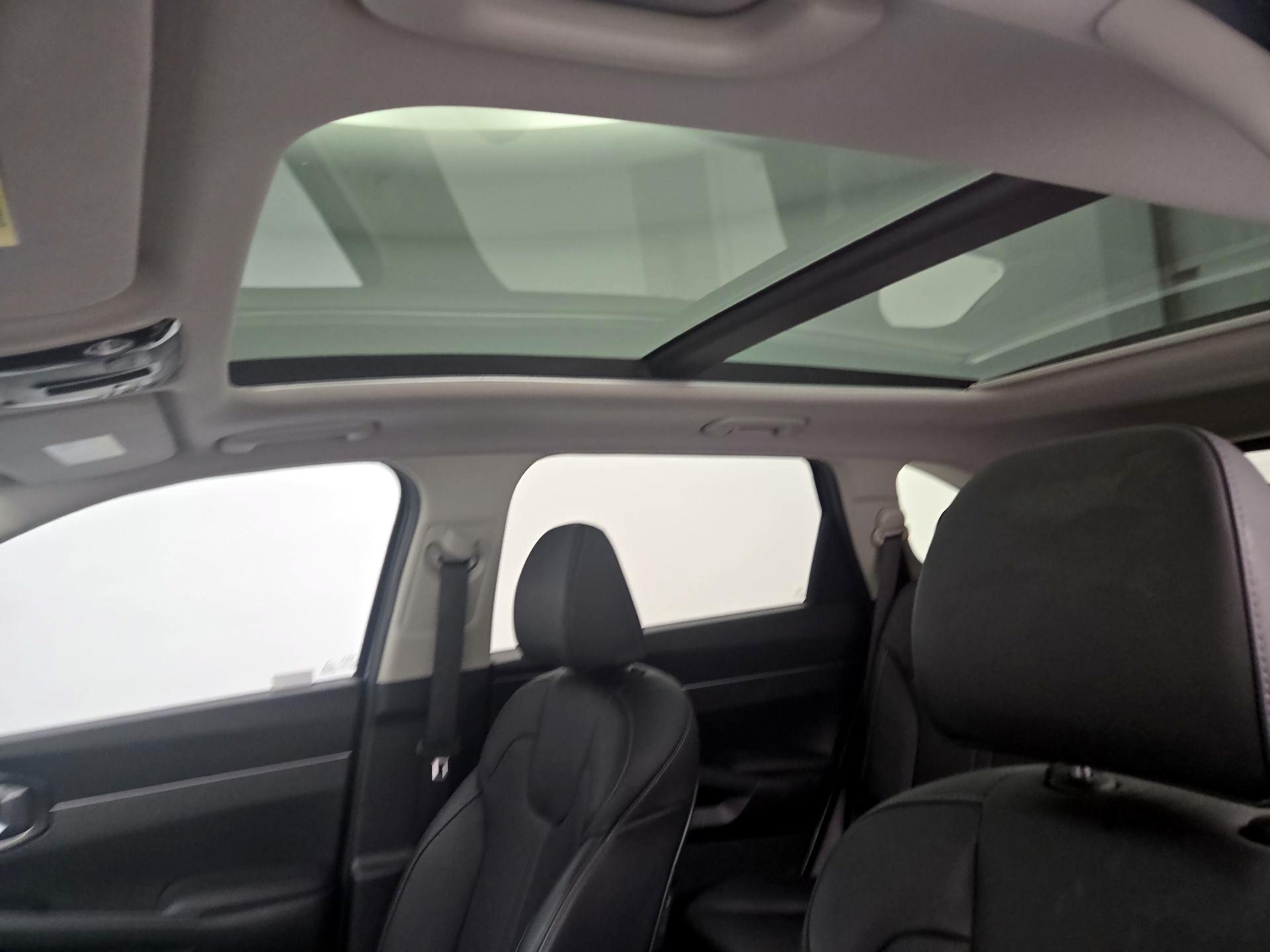 Thumbnail: 2025 Kia Sorento - 20