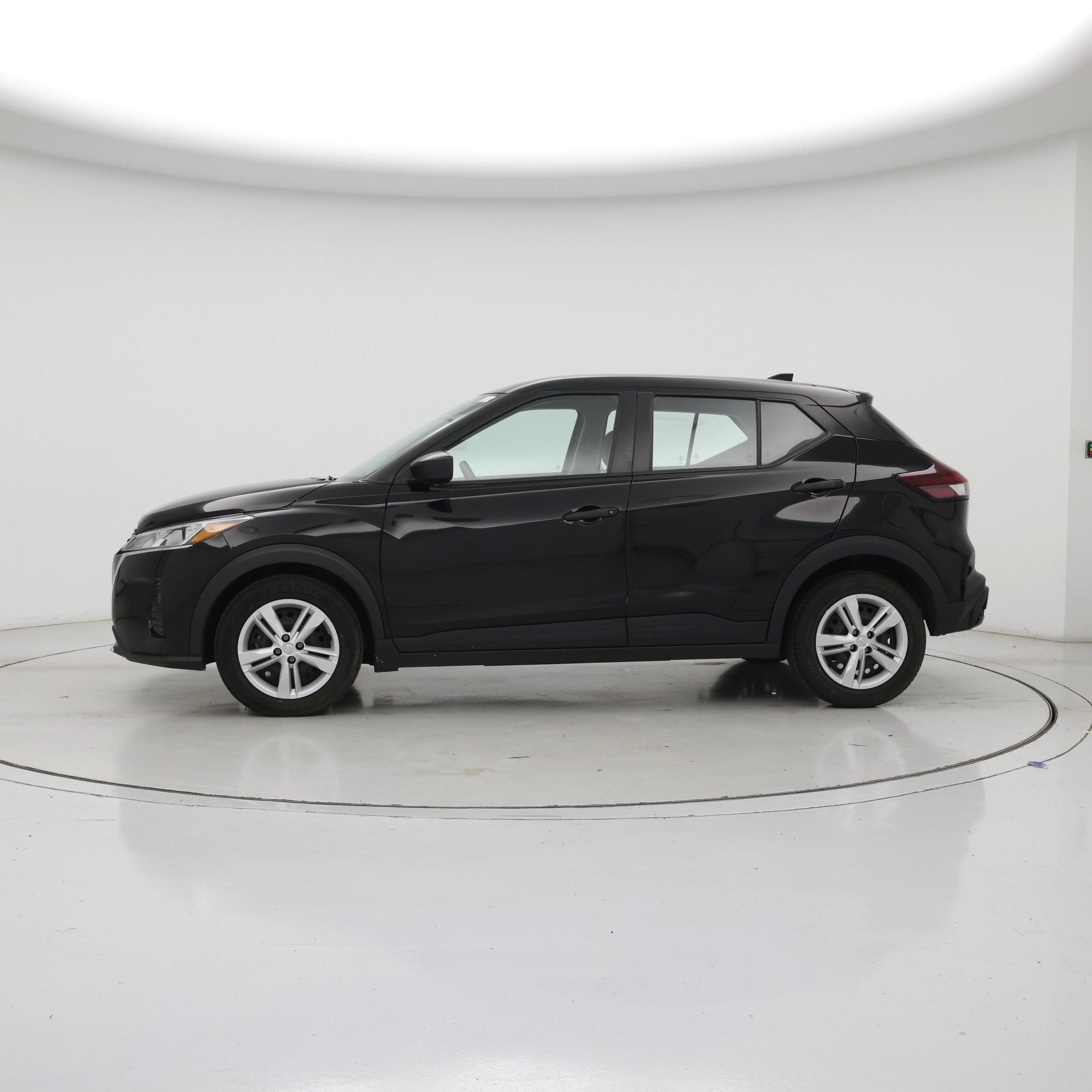 Thumbnail: 2024 Nissan Kicks - 3