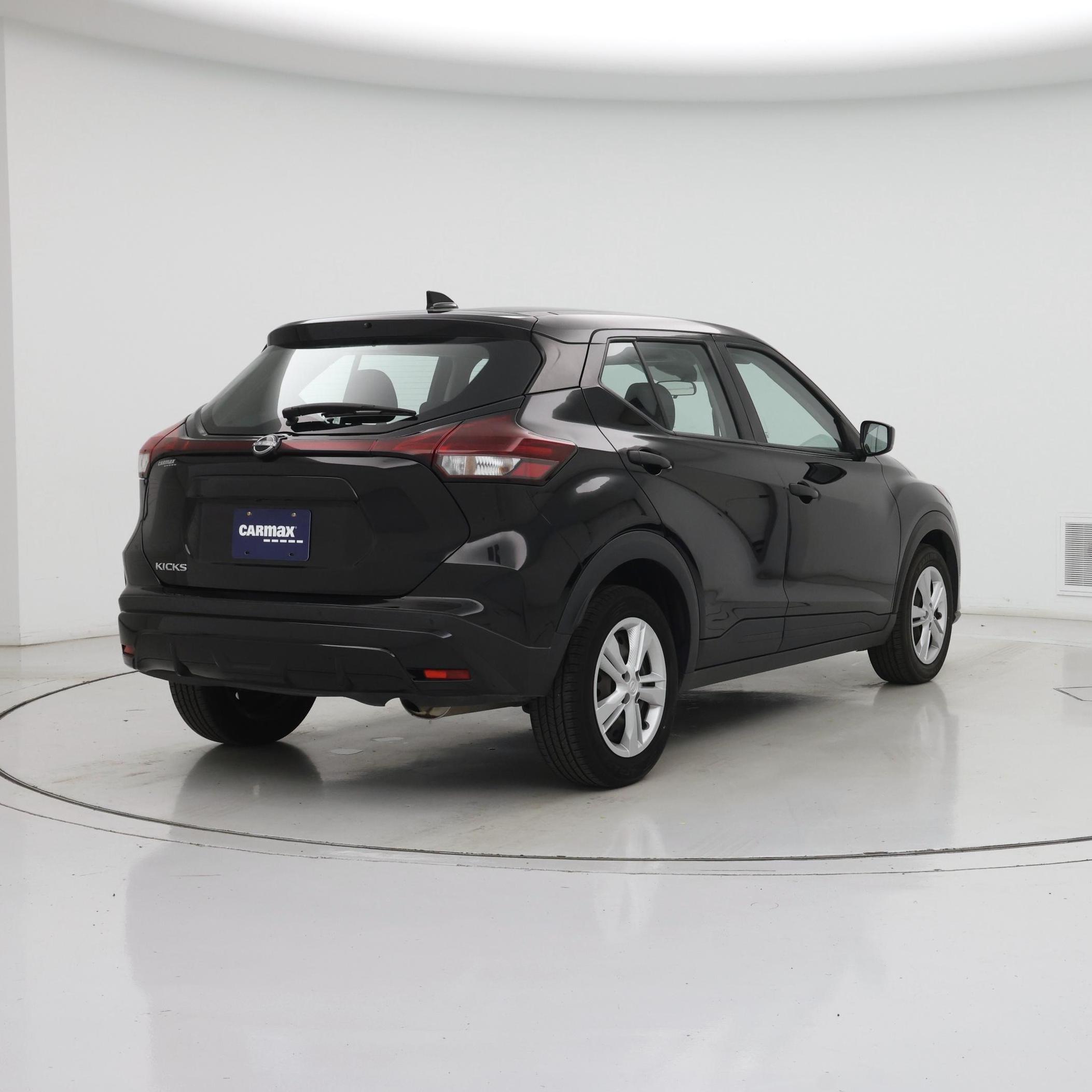 Thumbnail: 2024 Nissan Kicks - 8