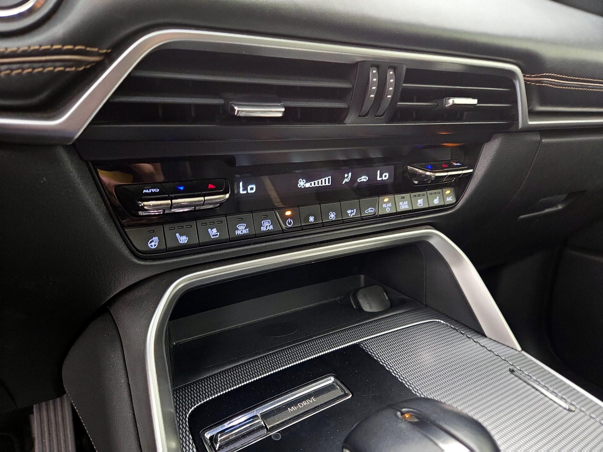 Thumbnail: 2025 Mazda CX-90 - 17