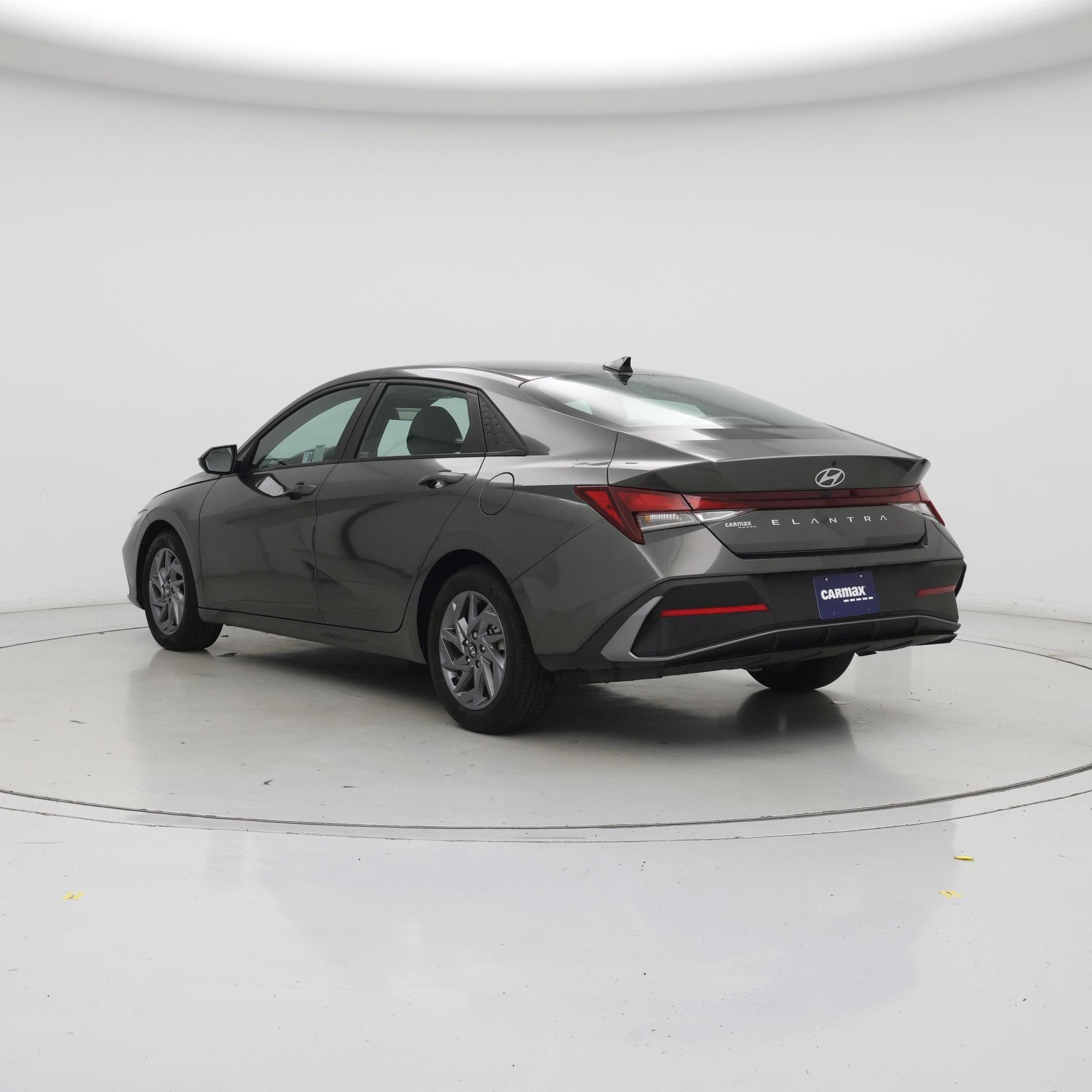 Thumbnail: 2024 Hyundai Elantra - 2
