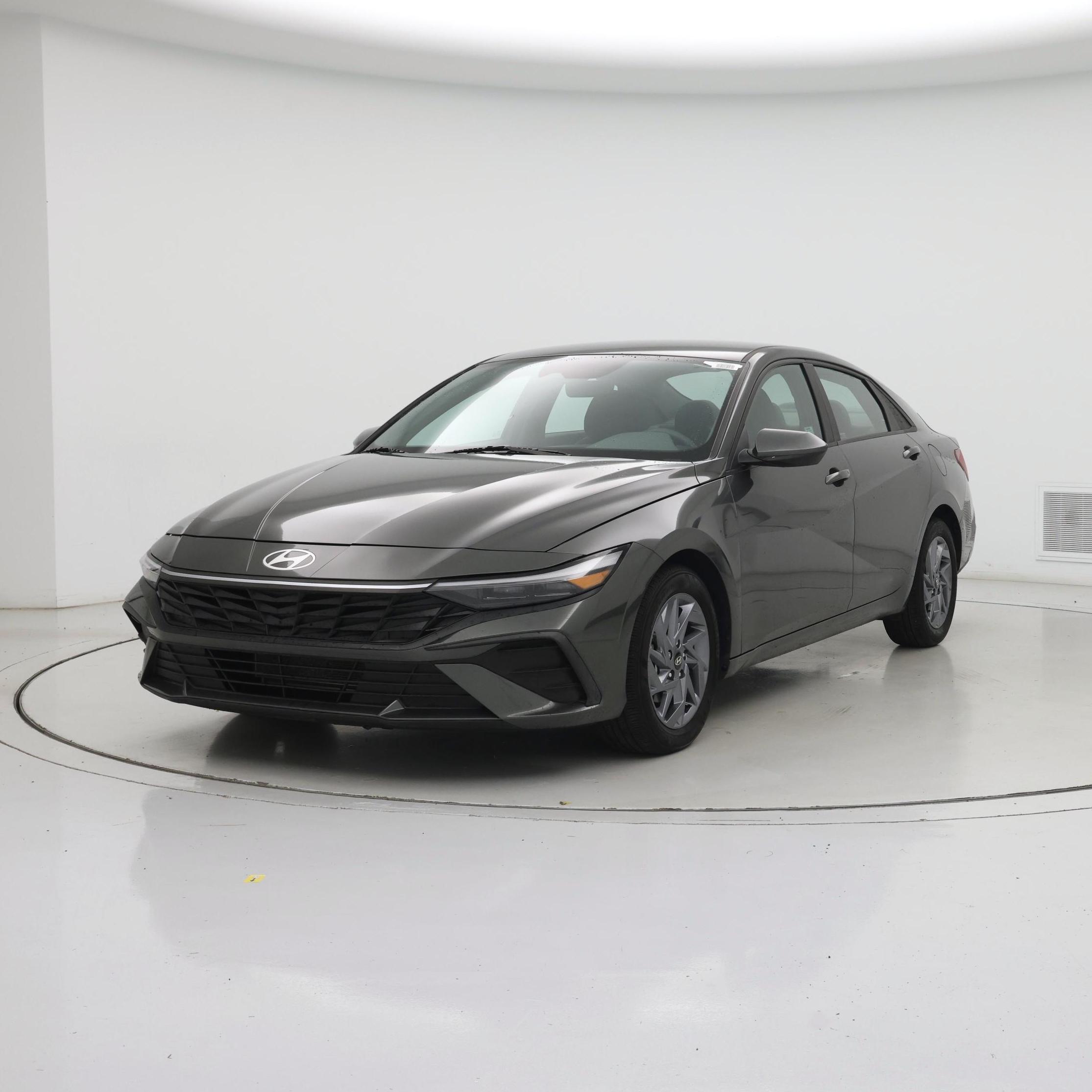 Thumbnail: 2024 Hyundai Elantra - 4