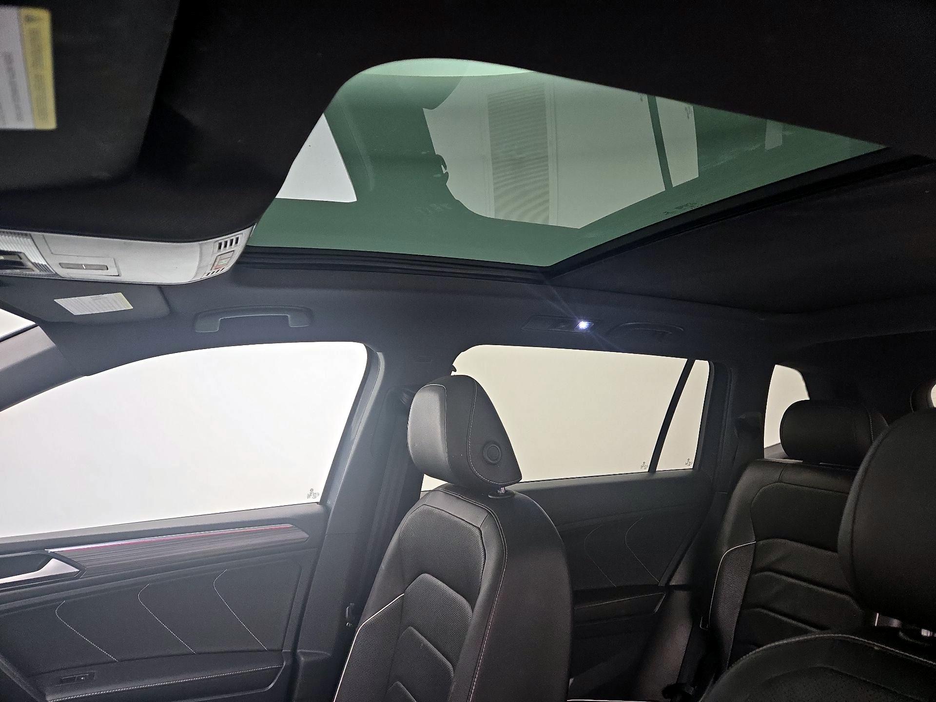 Thumbnail: 2022 Volkswagen Tiguan - 20
