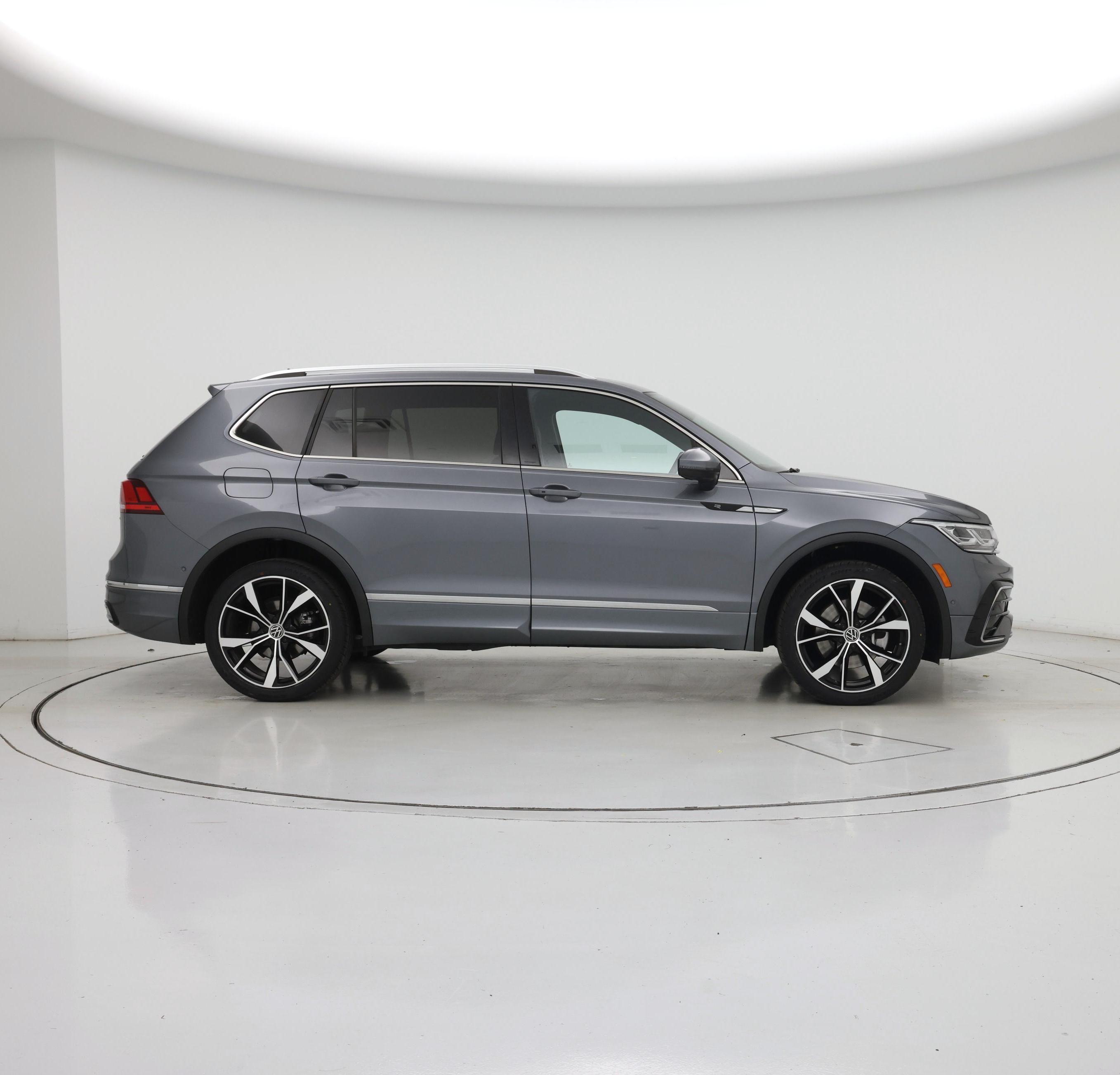 Thumbnail: 2022 Volkswagen Tiguan - 7