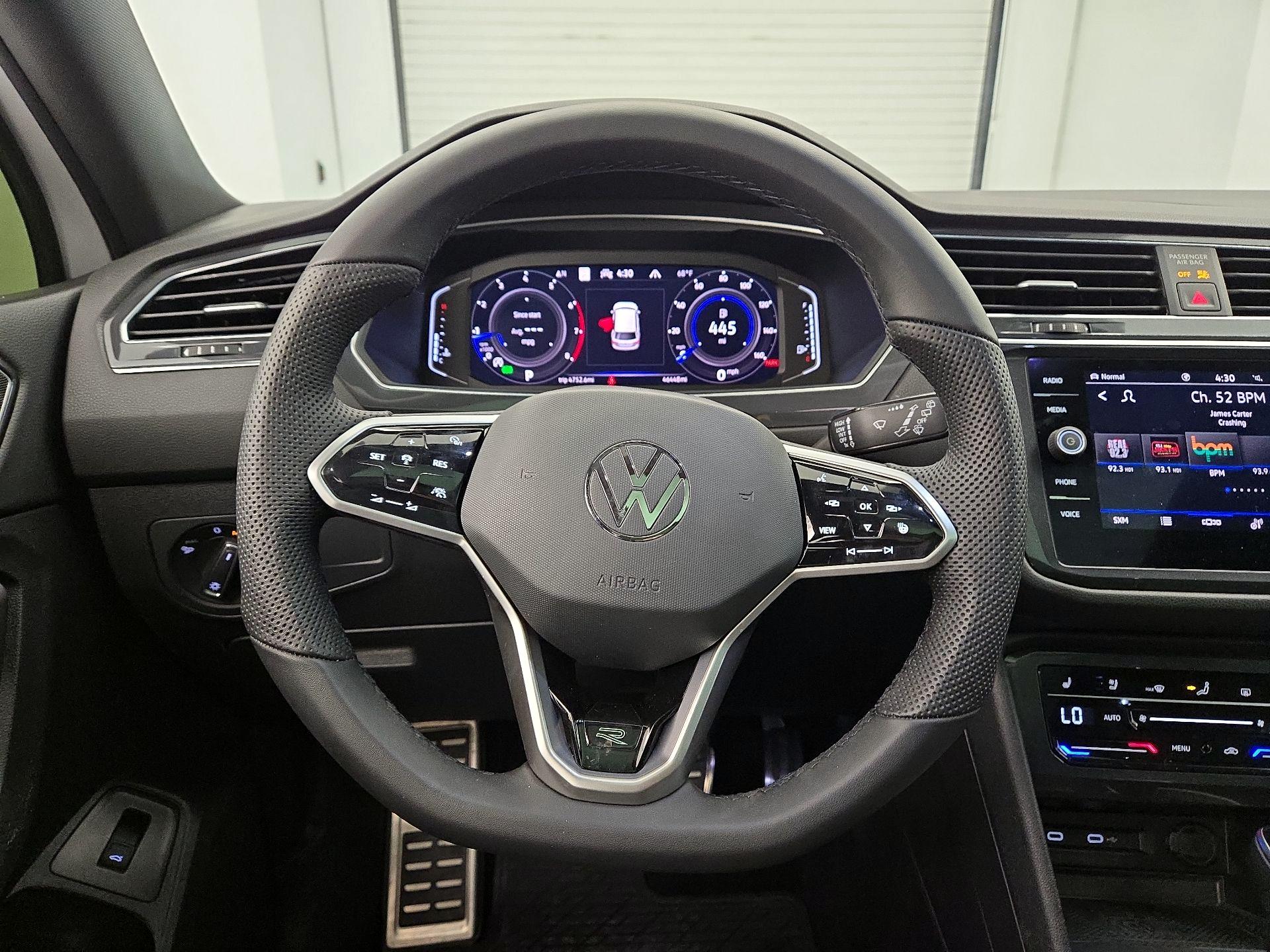 Thumbnail: 2022 Volkswagen Tiguan - 10