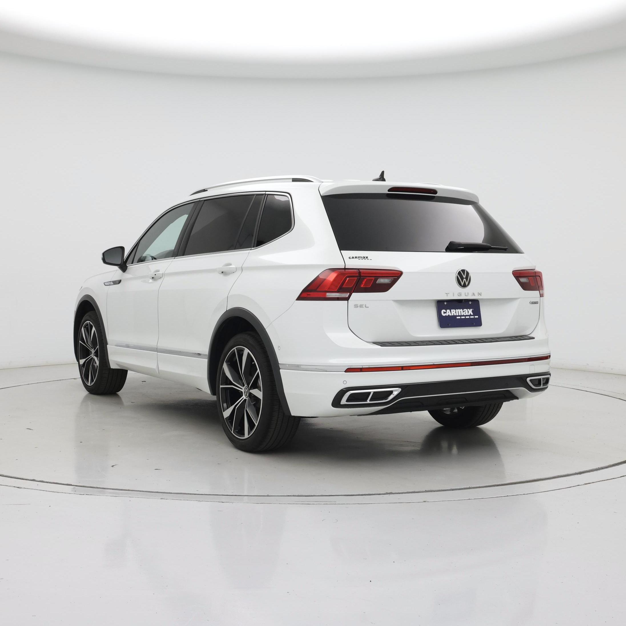 Thumbnail: 2022 Volkswagen Tiguan - 2