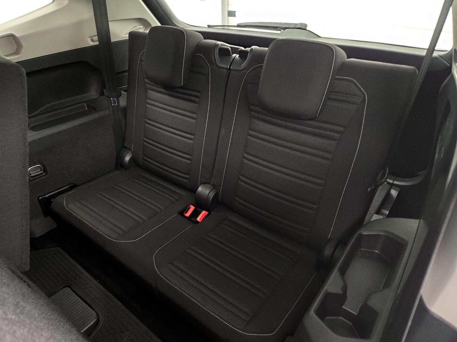 Thumbnail: 2023 Volkswagen Tiguan - 20