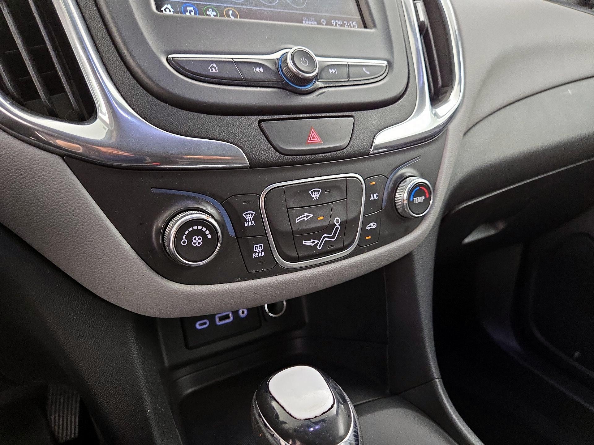 Thumbnail: 2019 Chevrolet Equinox - 16