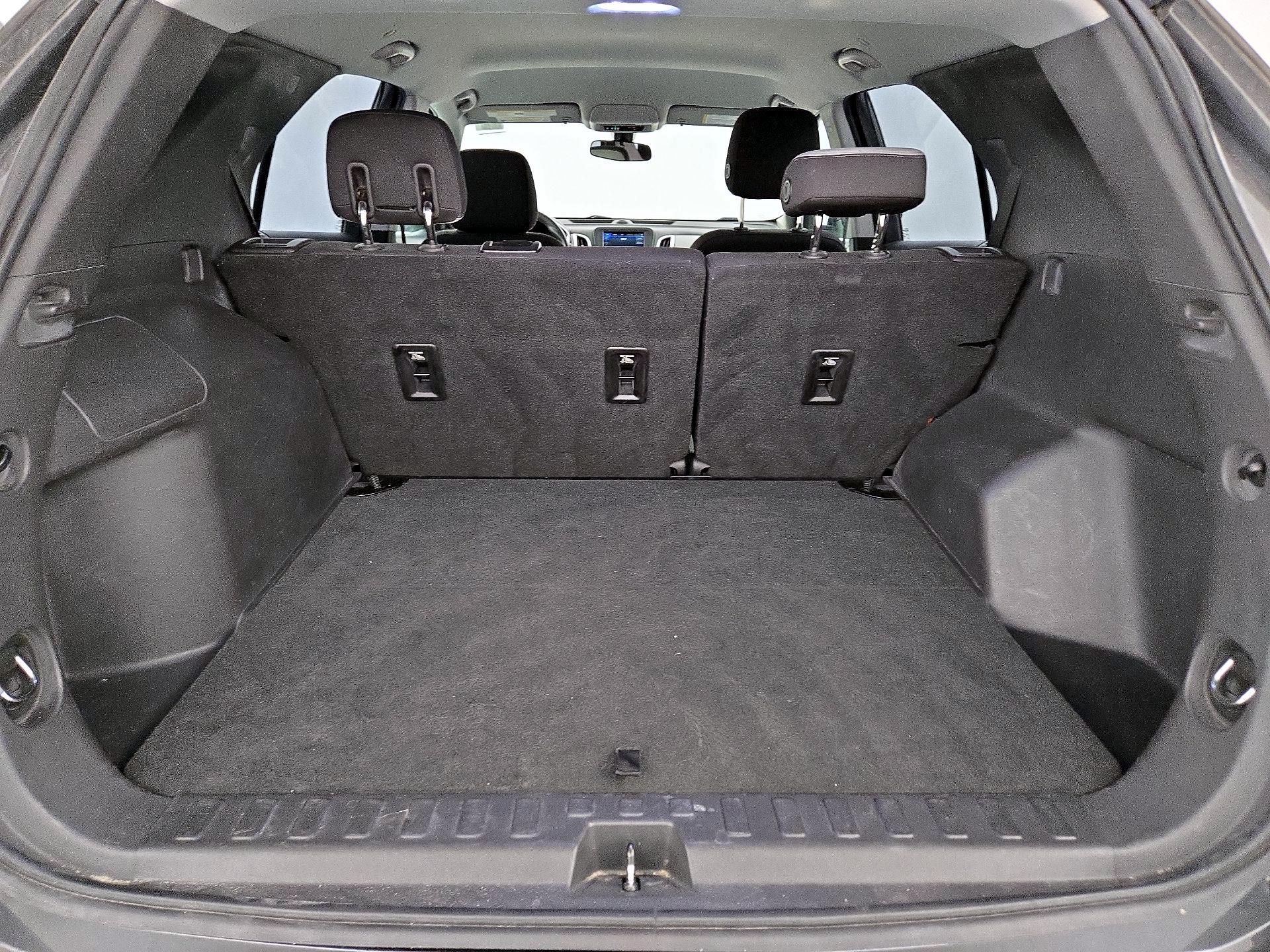 Thumbnail: 2019 Chevrolet Equinox - 20