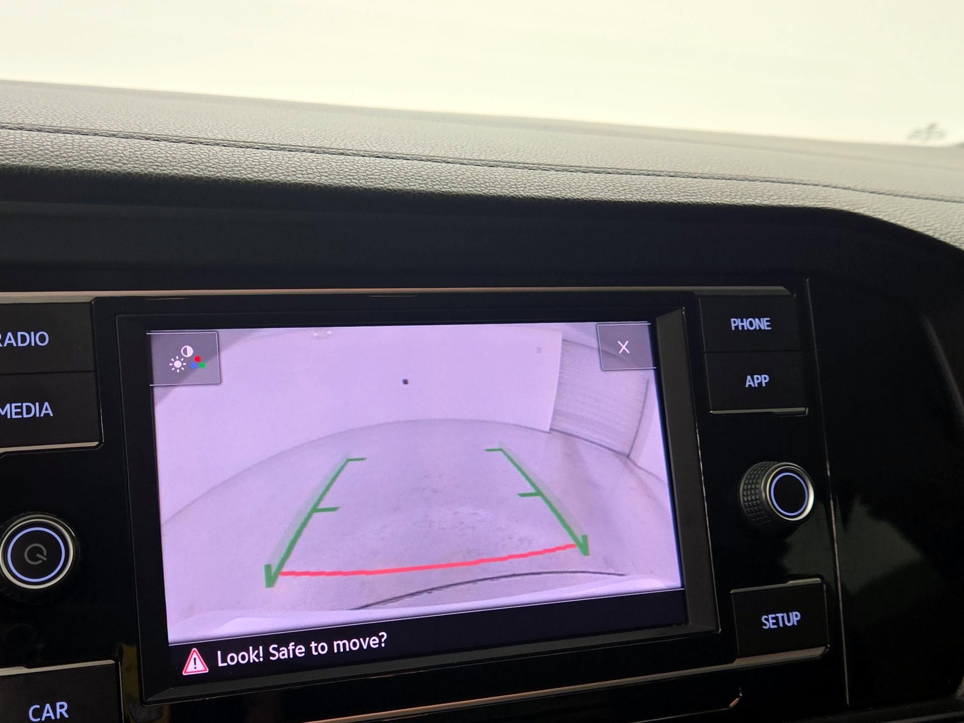 Thumbnail: 2019 Volkswagen Jetta - 14