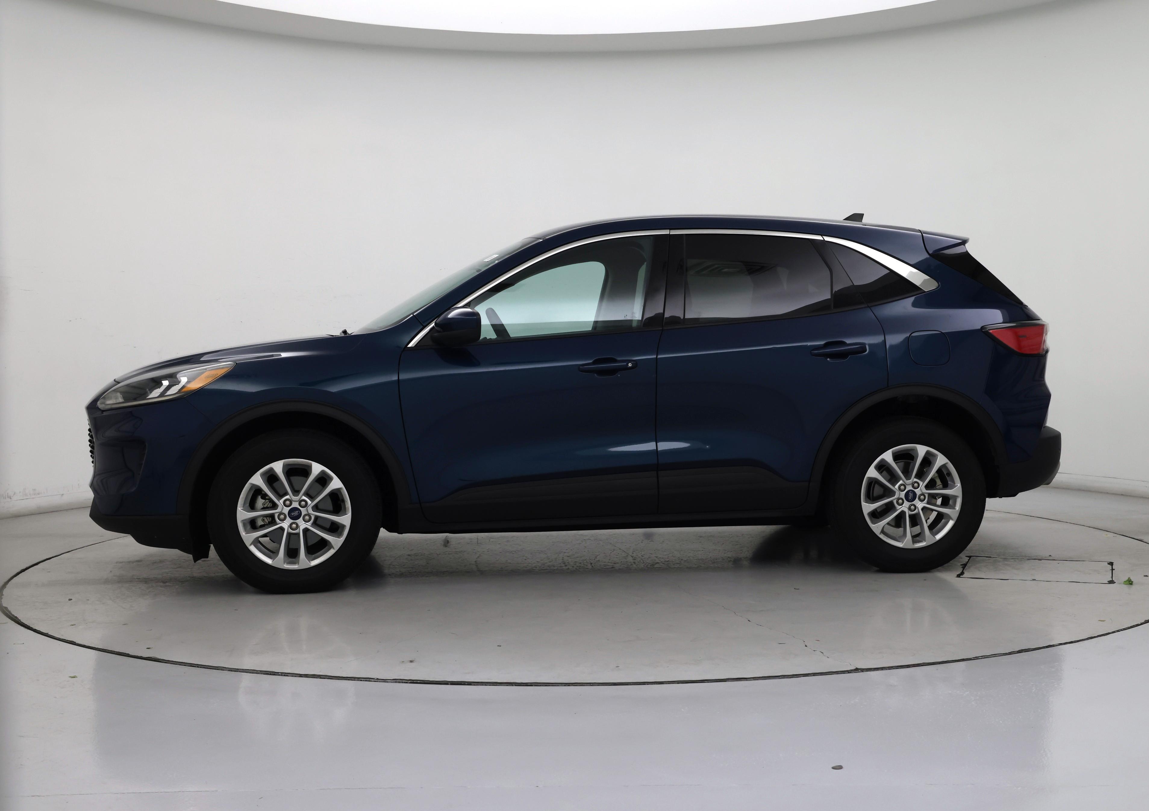 Thumbnail: 2020 Ford Escape - 3