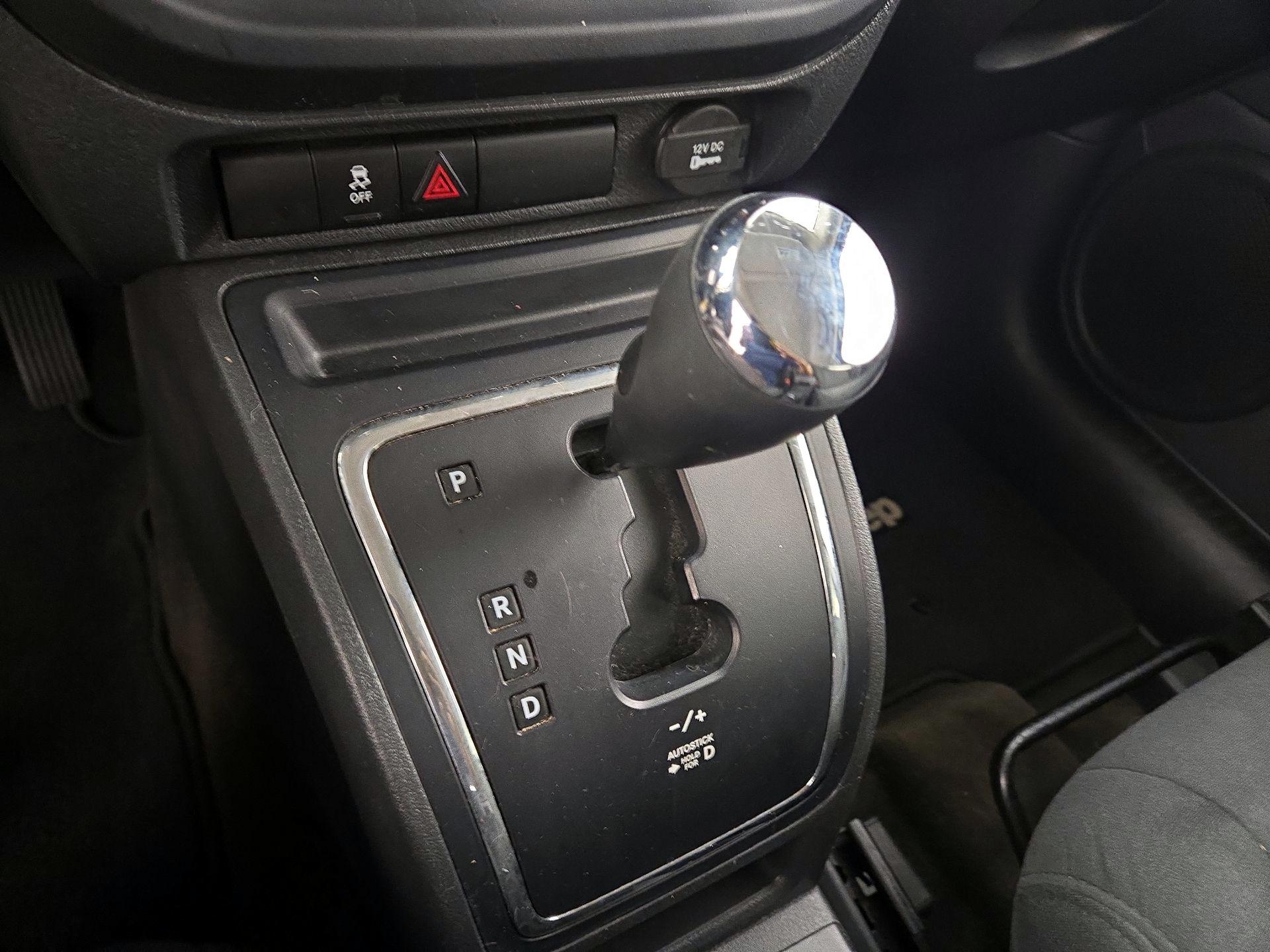 Thumbnail: 2016 Jeep Patriot - 15