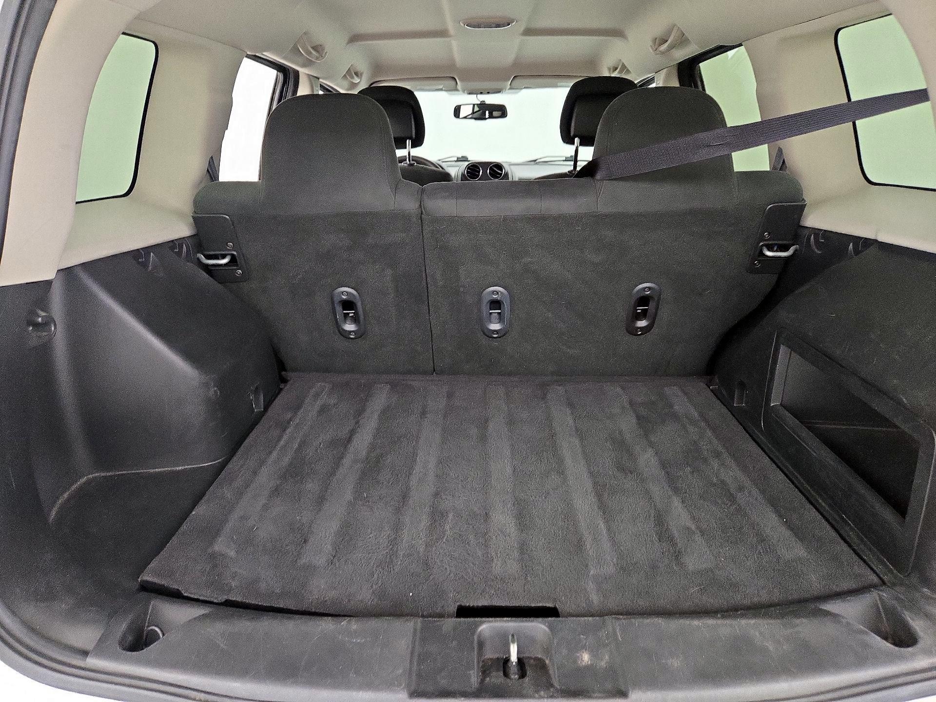 Thumbnail: 2016 Jeep Patriot - 17
